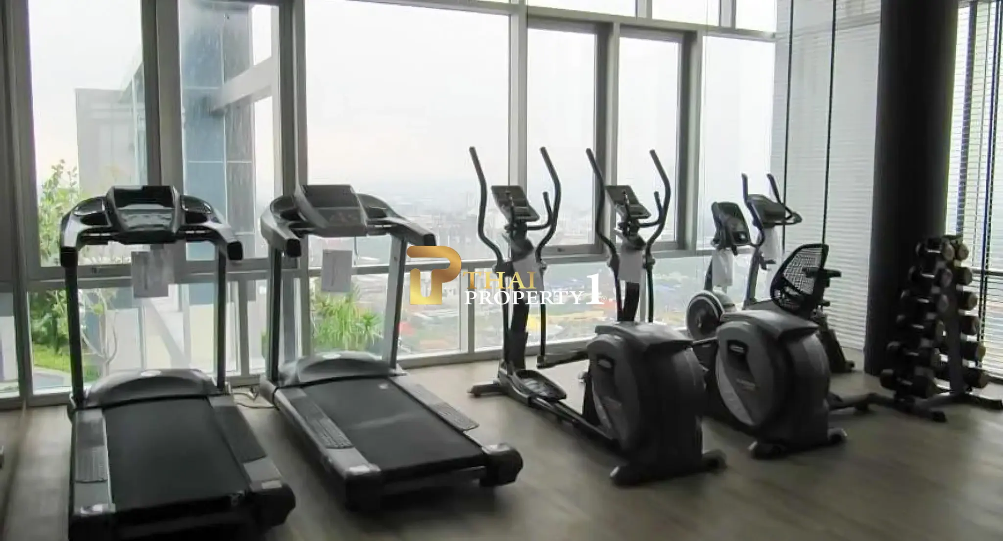High Floor - 1-Bedroom Condo at Centric Sea Pattaya – Prime Location