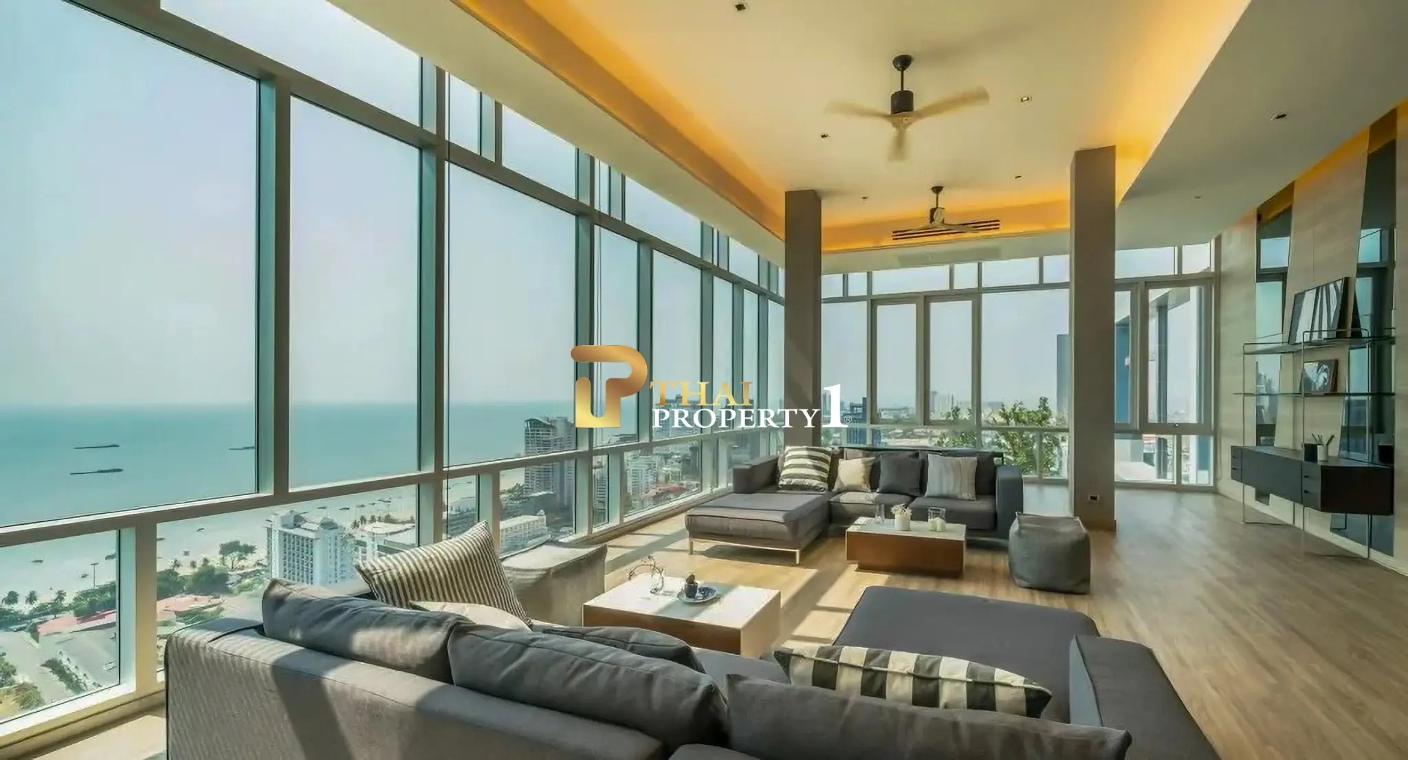 High Floor - 1-Bedroom Condo at Centric Sea Pattaya – Prime Location