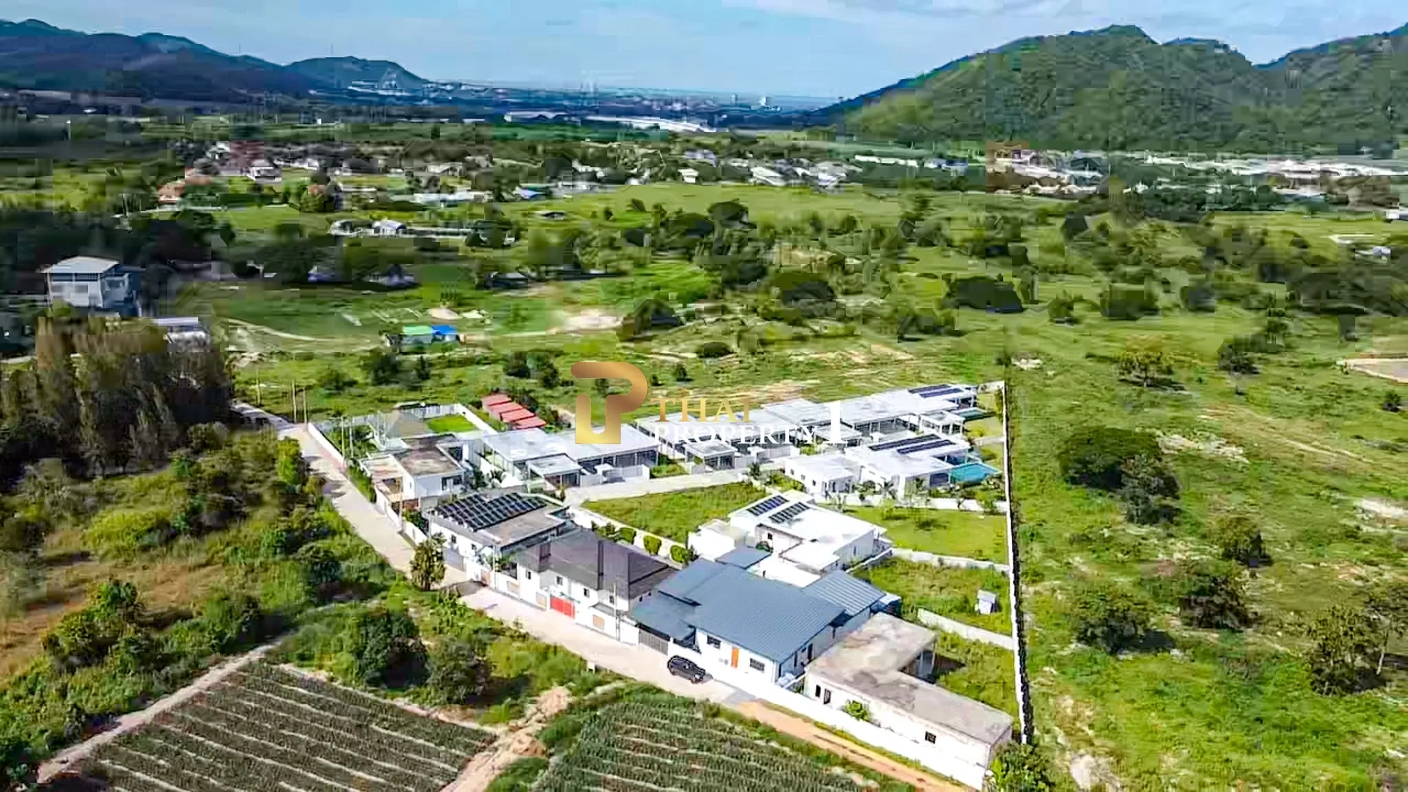 Fantastisk nybygd luksusvilla med spektakulær fjellutsikt til salgs – Hua Hin Soi 112