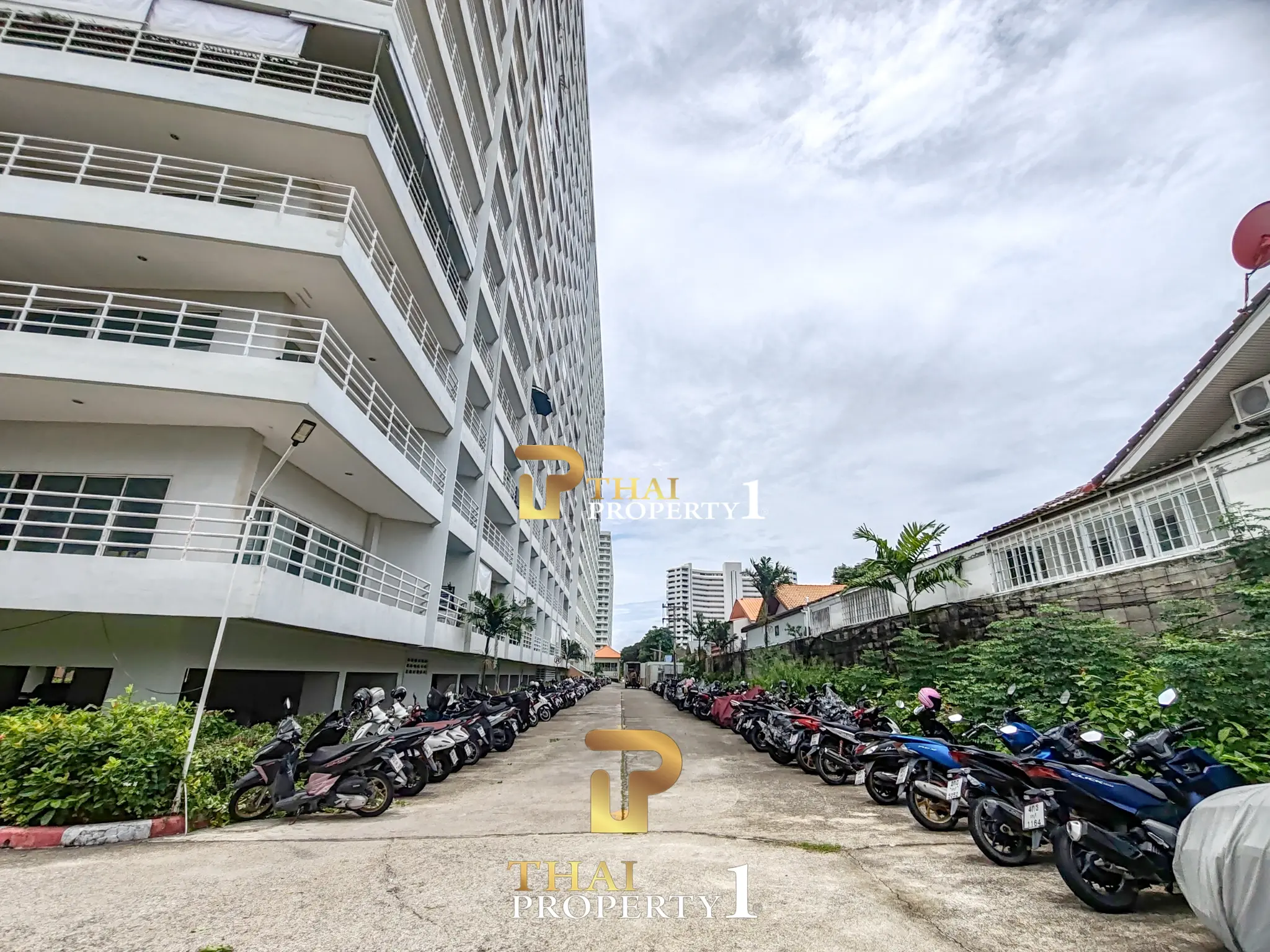 Sea View 1-Bedroom Condo for Sale – View Talay 5C Jomtien Pattaya
