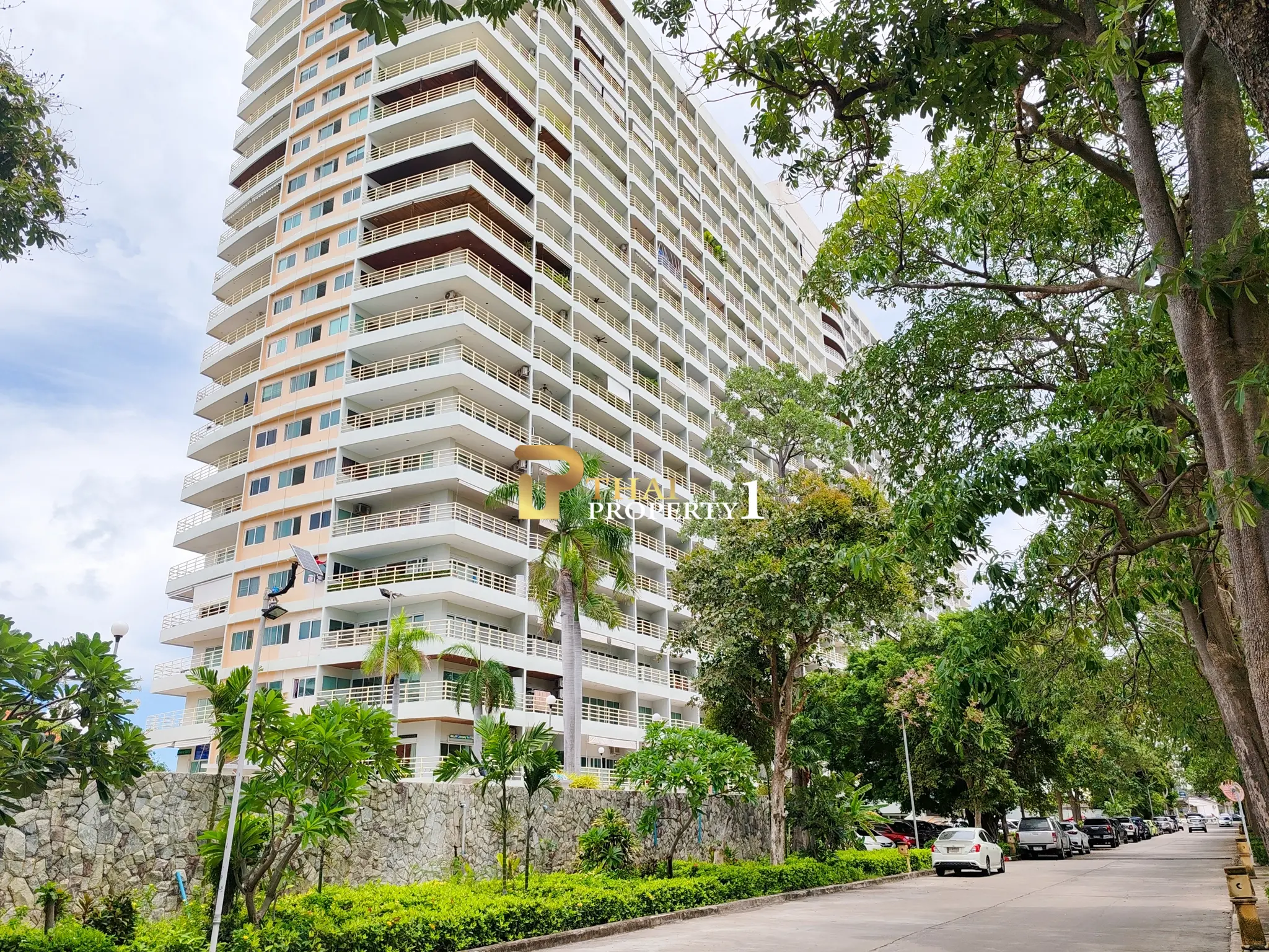Partial Sea View Studio Condo for Sale – View Talay 5D Jomtien Pattaya