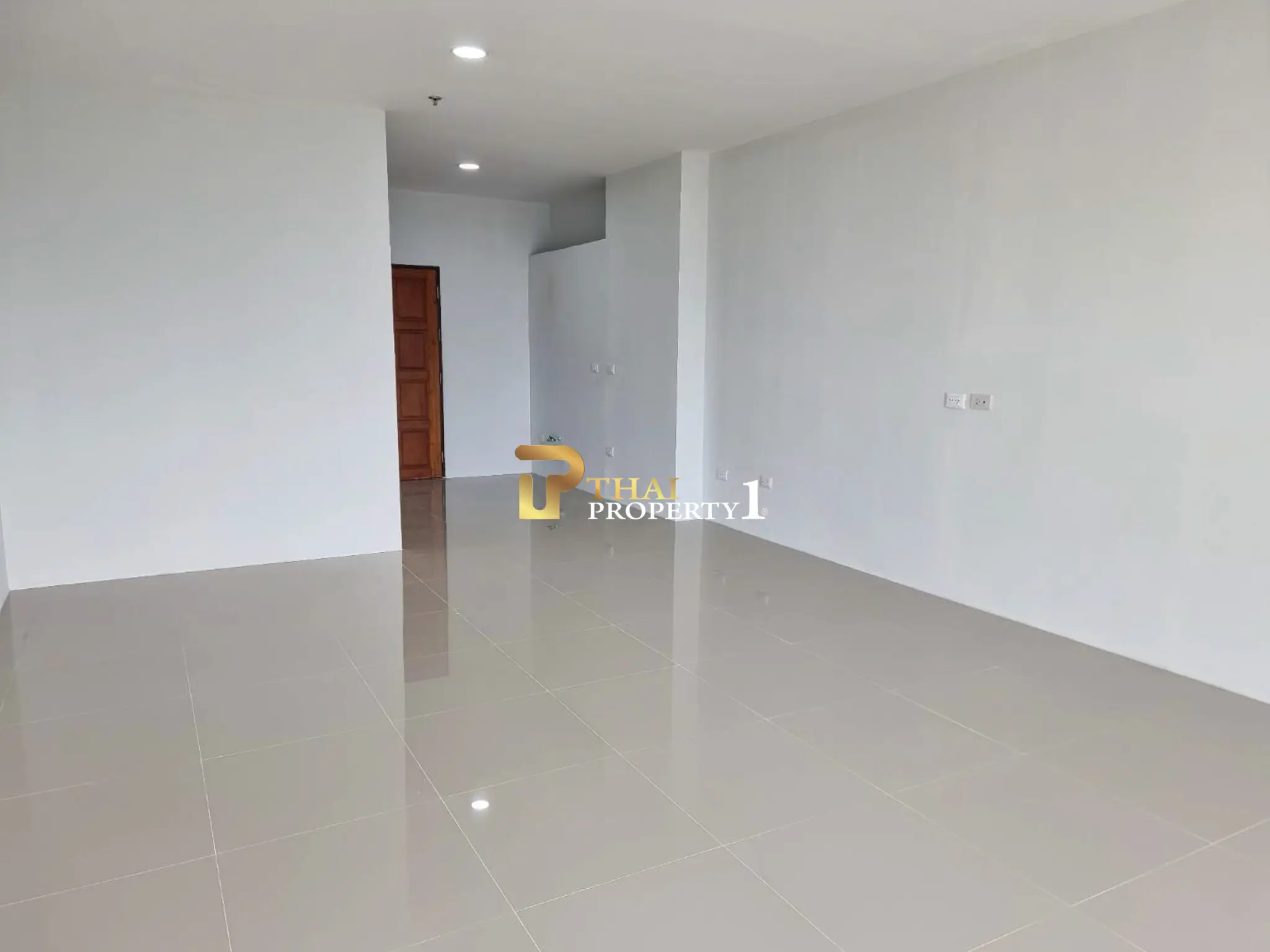 Sea View and City View Studio Condo for Sale – View Talay 5D Jomtien Pattaya