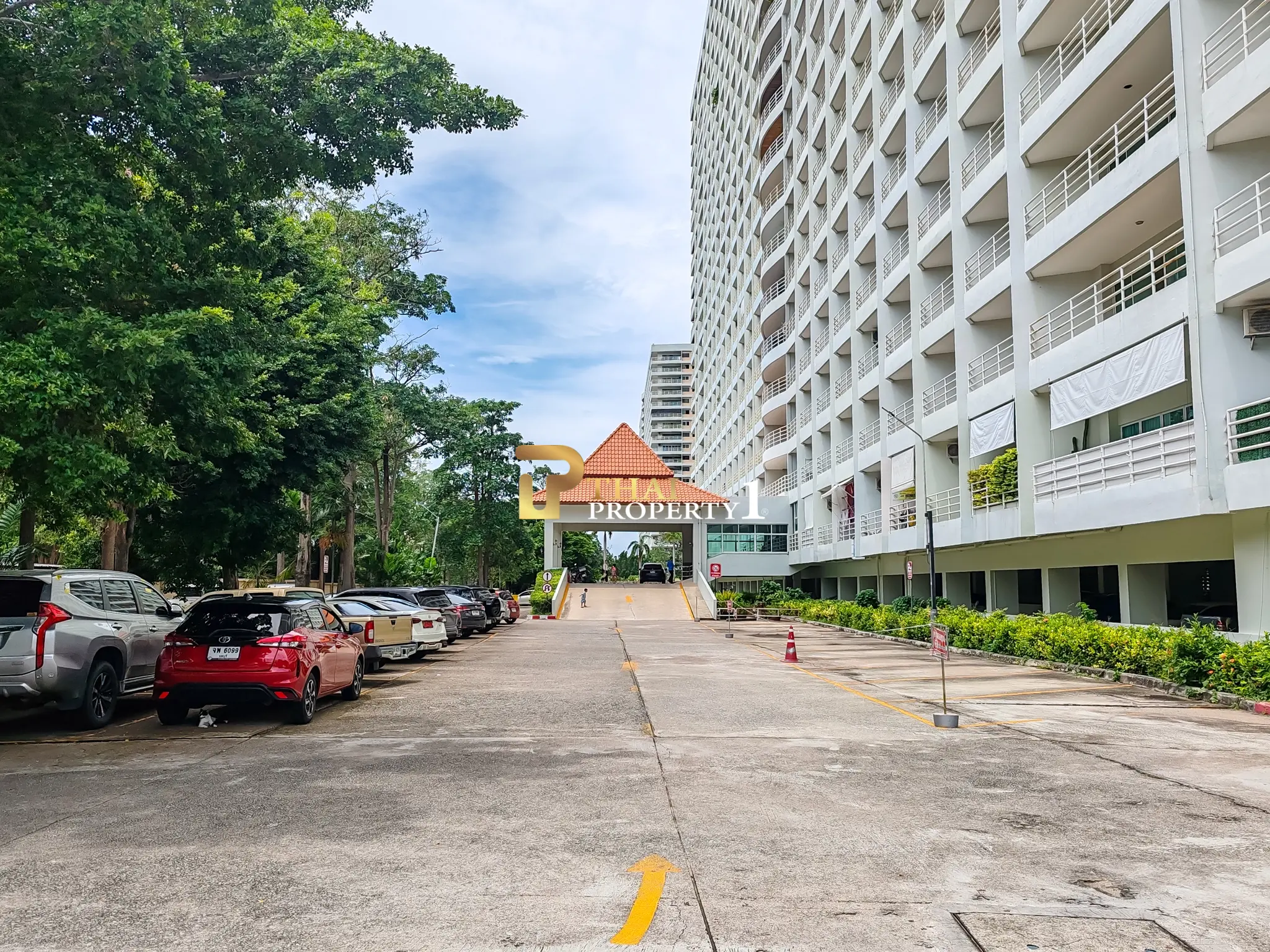 Partial Sea View Studio Condo for Sale – Thai Name View Talay 5D Jomtien Pattaya