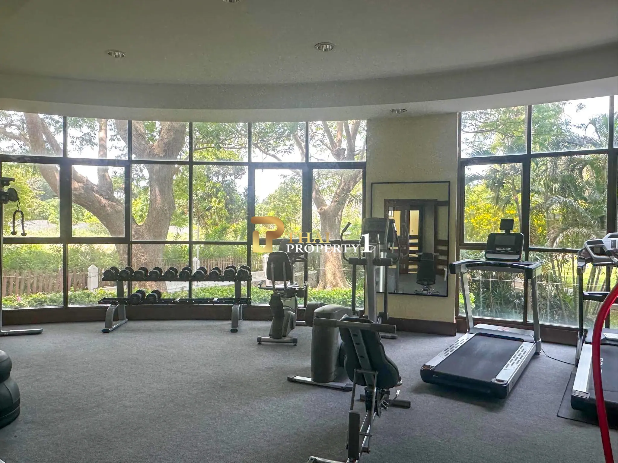 Krisda Golden Condotel Cliff & Park – คอนโด ชั้น 24 ขนาดใหญ่ 2 ห้องนอน วิวทะเลพัทยา