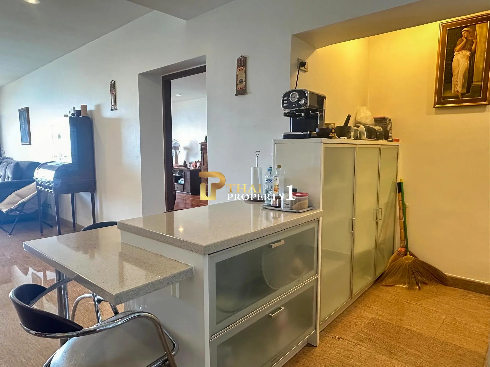 Krisda Golden Condotel Cliff & Park – คอนโด ชั้น 24 ขนาดใหญ่ 2 ห้องนอน วิวทะเลพัทยา
