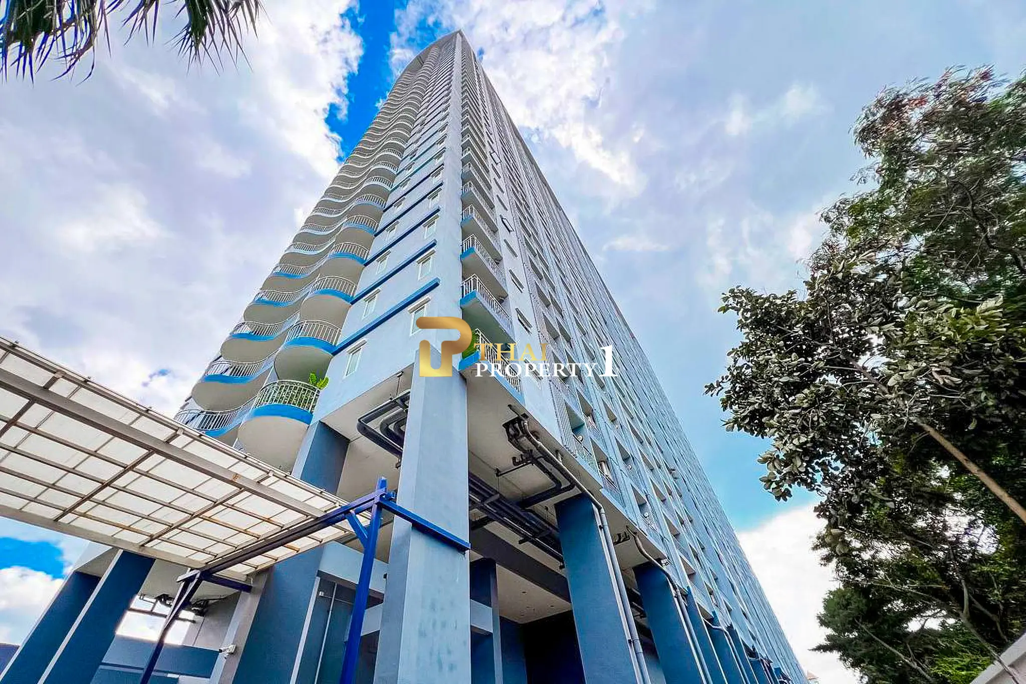 Supalai Mare Pattaya – High-Floor 1-Bedroom Condo with City View, Only 2.65M THB