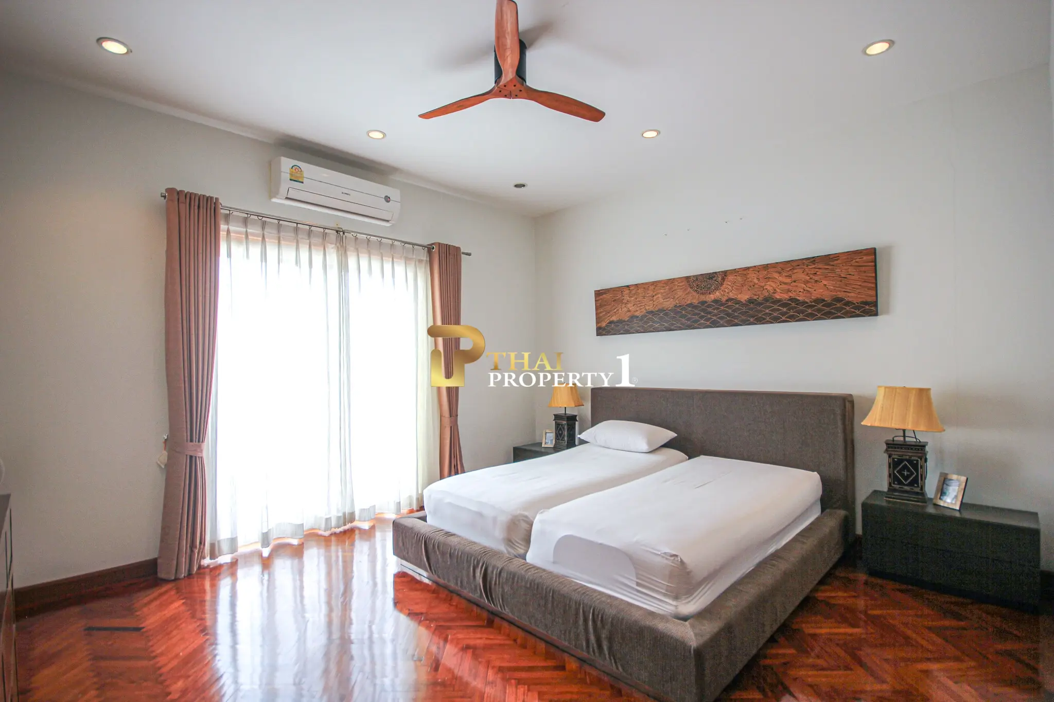 Hua Hin Soi 6 (Bo Fai) – 5-Bedroom Private Family Pool Villa with Guest House on 1,900 SQ.M. Land Plot