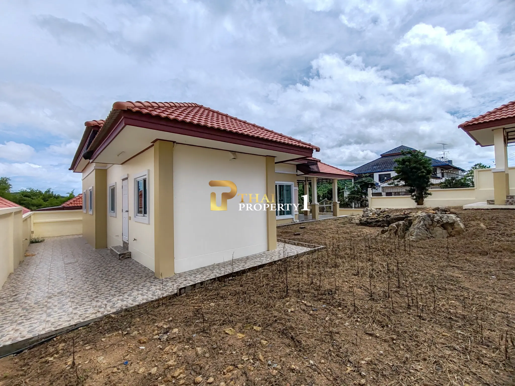 ขาย บ้านเดี่ยวสร้างใหม่ บรรยายกาศร่มรื่นสงบ รายล้อมด้วยธรรมชาติ - โครงการพบโชค การ์เด้น ฮิล บางเสร่