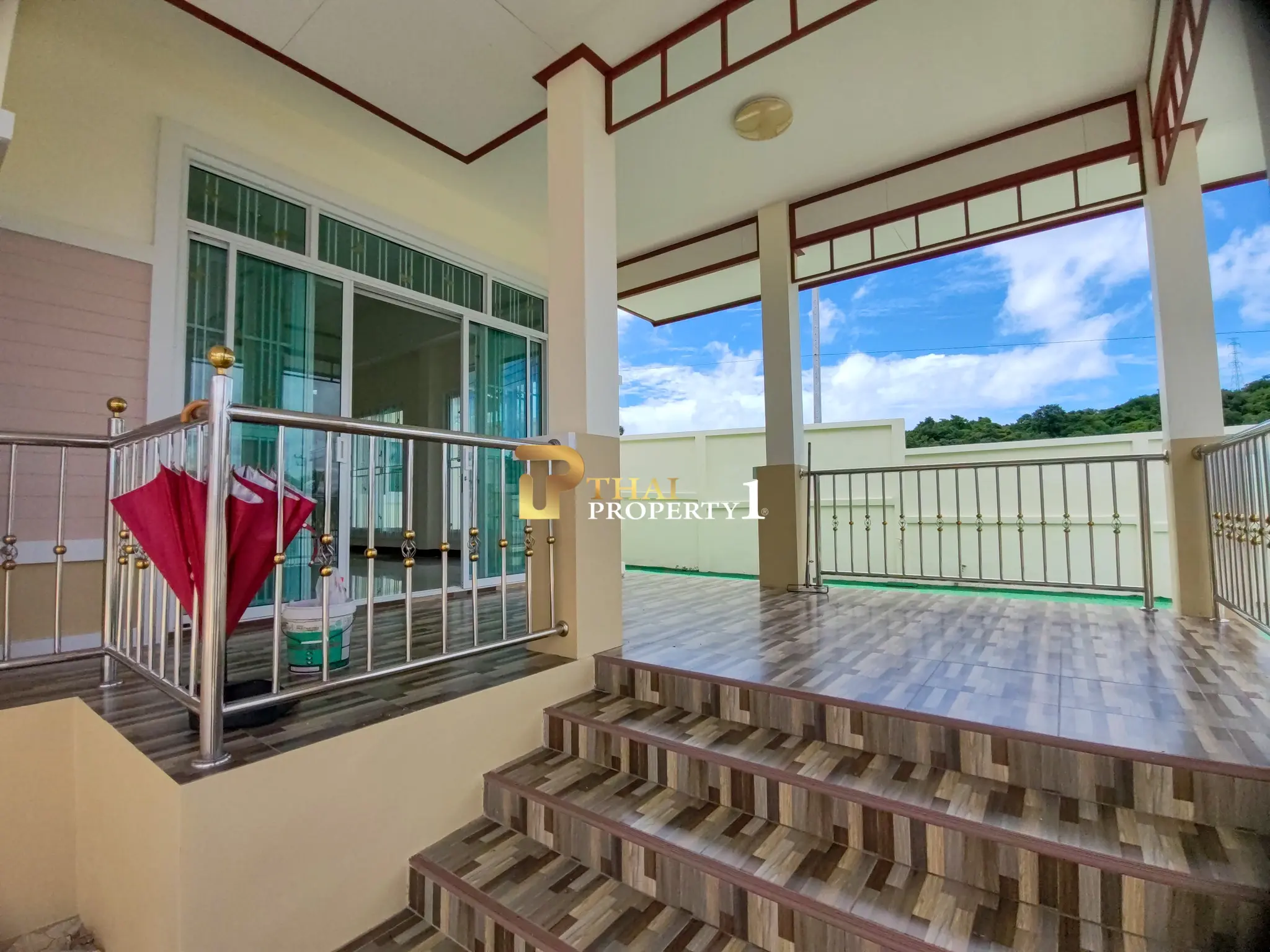 ขาย บ้านเดี่ยวสร้างใหม่ บรรยายกาศร่มรื่นสงบ รายล้อมด้วยธรรมชาติ - โครงการพบโชค การ์เด้น ฮิล บางเสร่