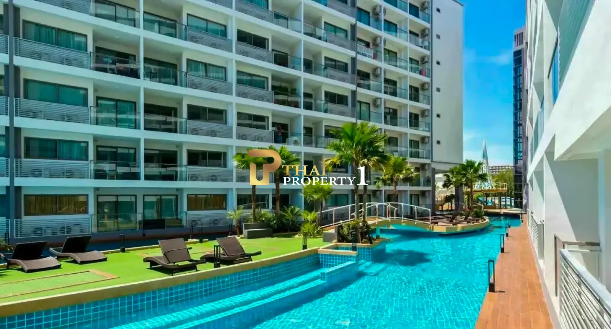 Laguna Beach Resort 1 – High Floor Studio Room with Sea & City Views near Jomtien Beach