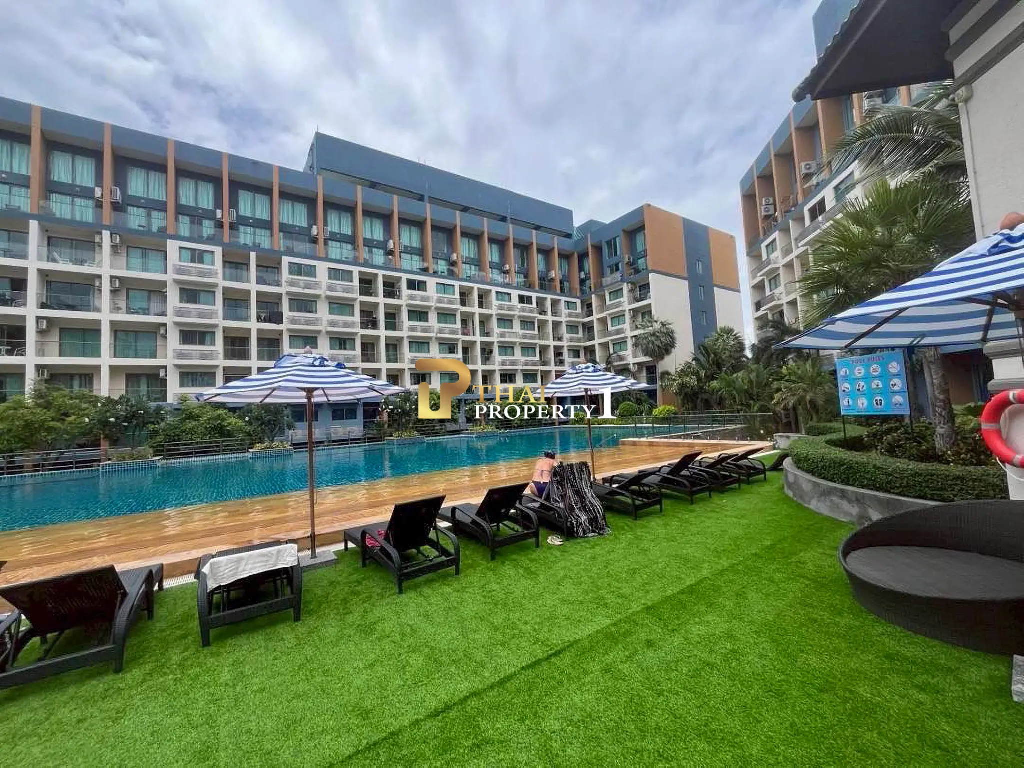 Laguna Beach Resort 2 – 1 Bedroom Condo with Pool View near Jomtien Beach