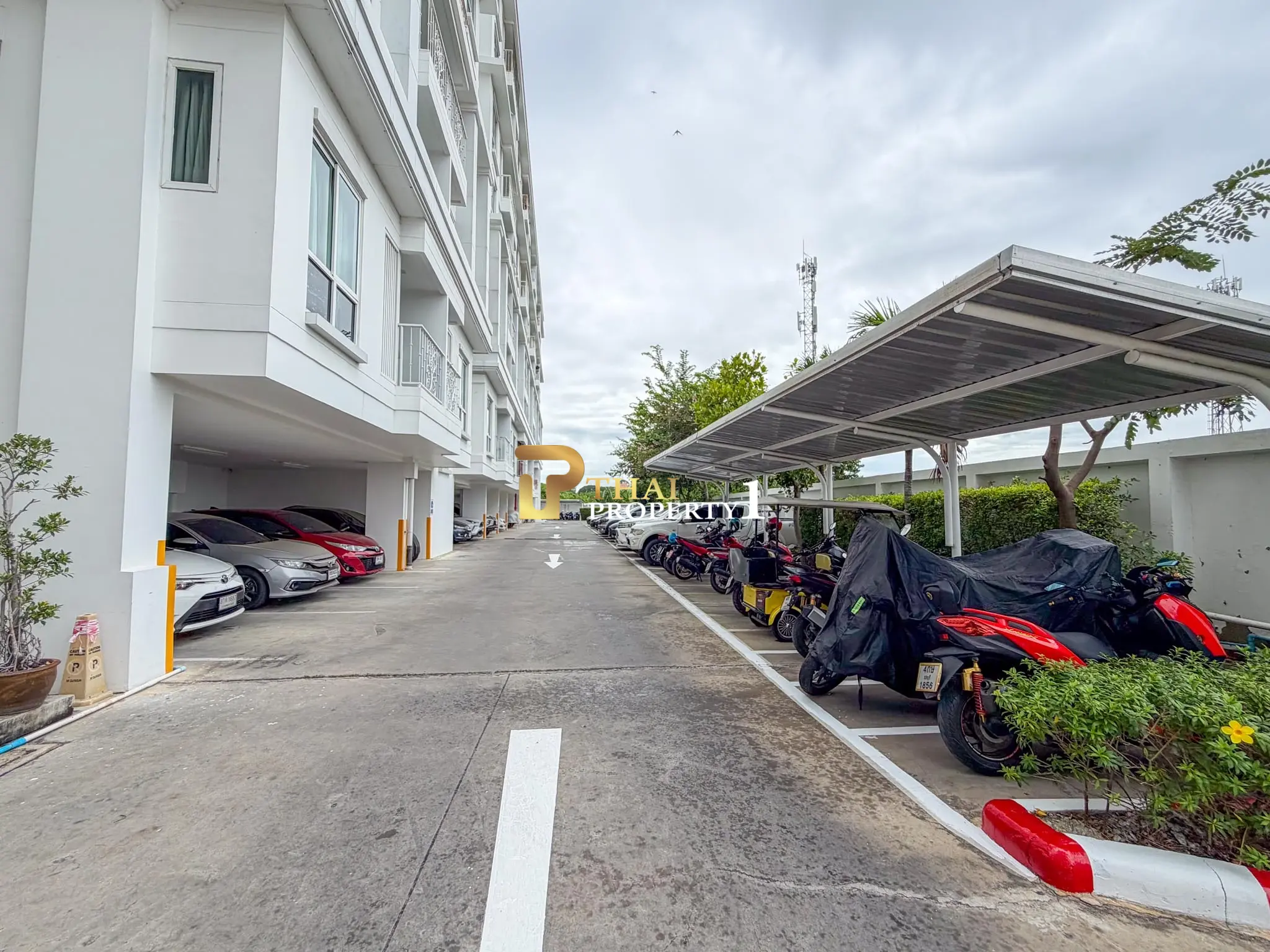 1-Bedroom Condo for Sale in Jomtien The Orient Resort & Spa