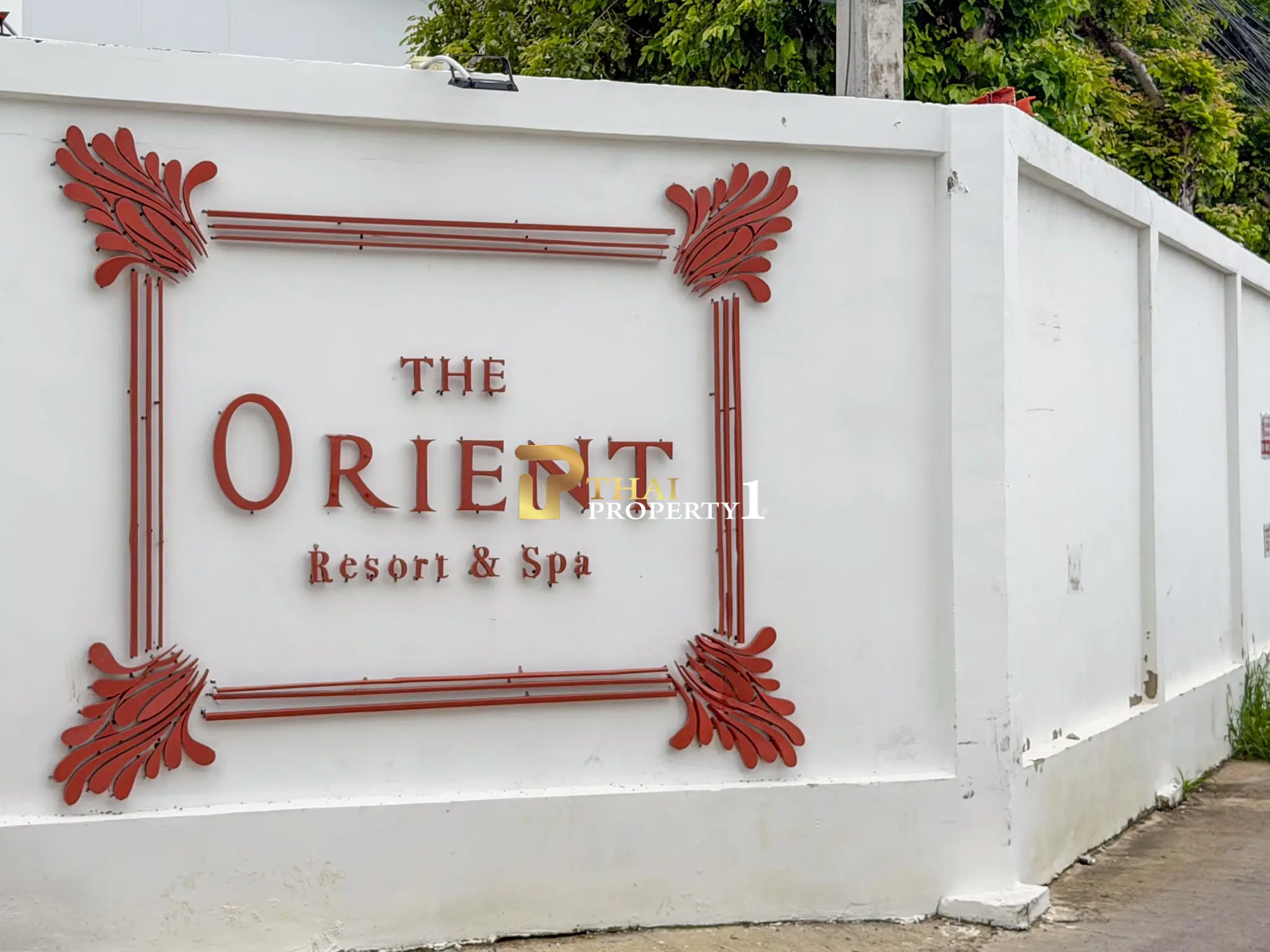 1-Bedroom Condo for Sale in Jomtien The Orient Resort & Spa