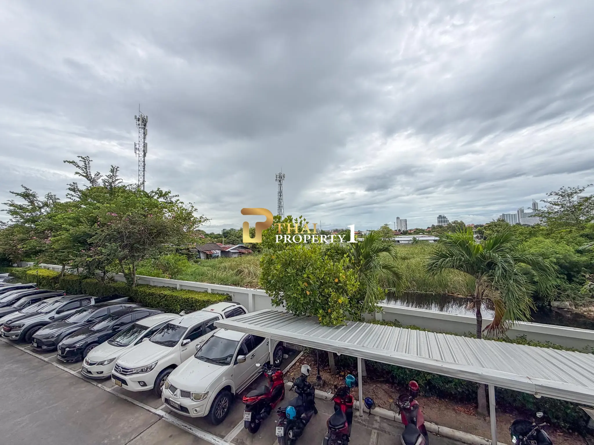 1-Bedroom Condo for Sale in Jomtien The Orient Resort & Spa