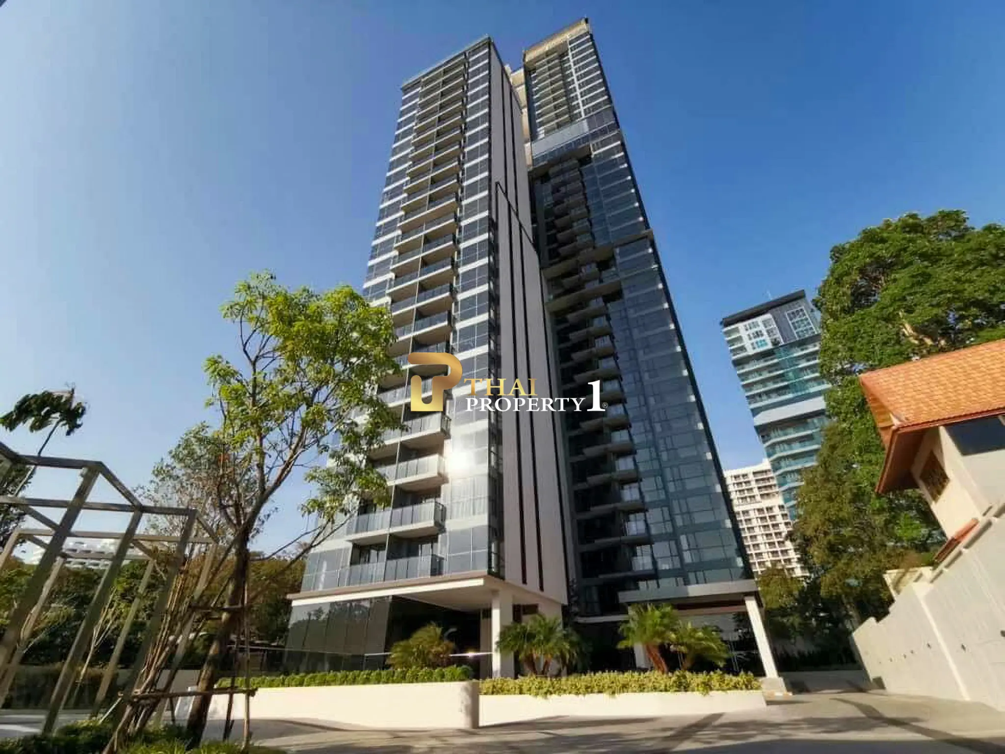 Luxury Sea View Condo on Pratumnak Hill – Andromeda Condominium Pattaya