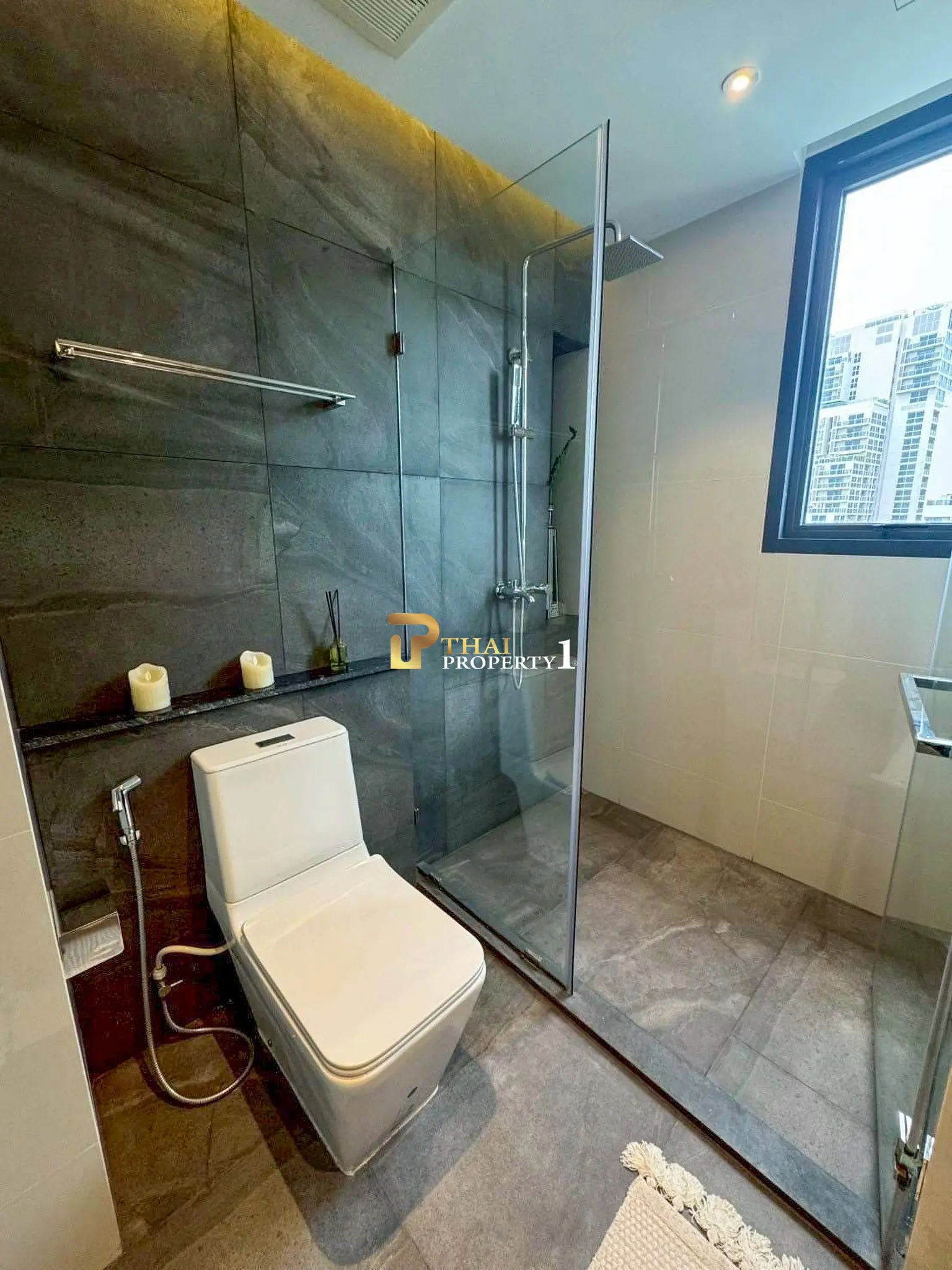Luxury Sea View Condo on Pratumnak Hill – Andromeda Condominium Pattaya
