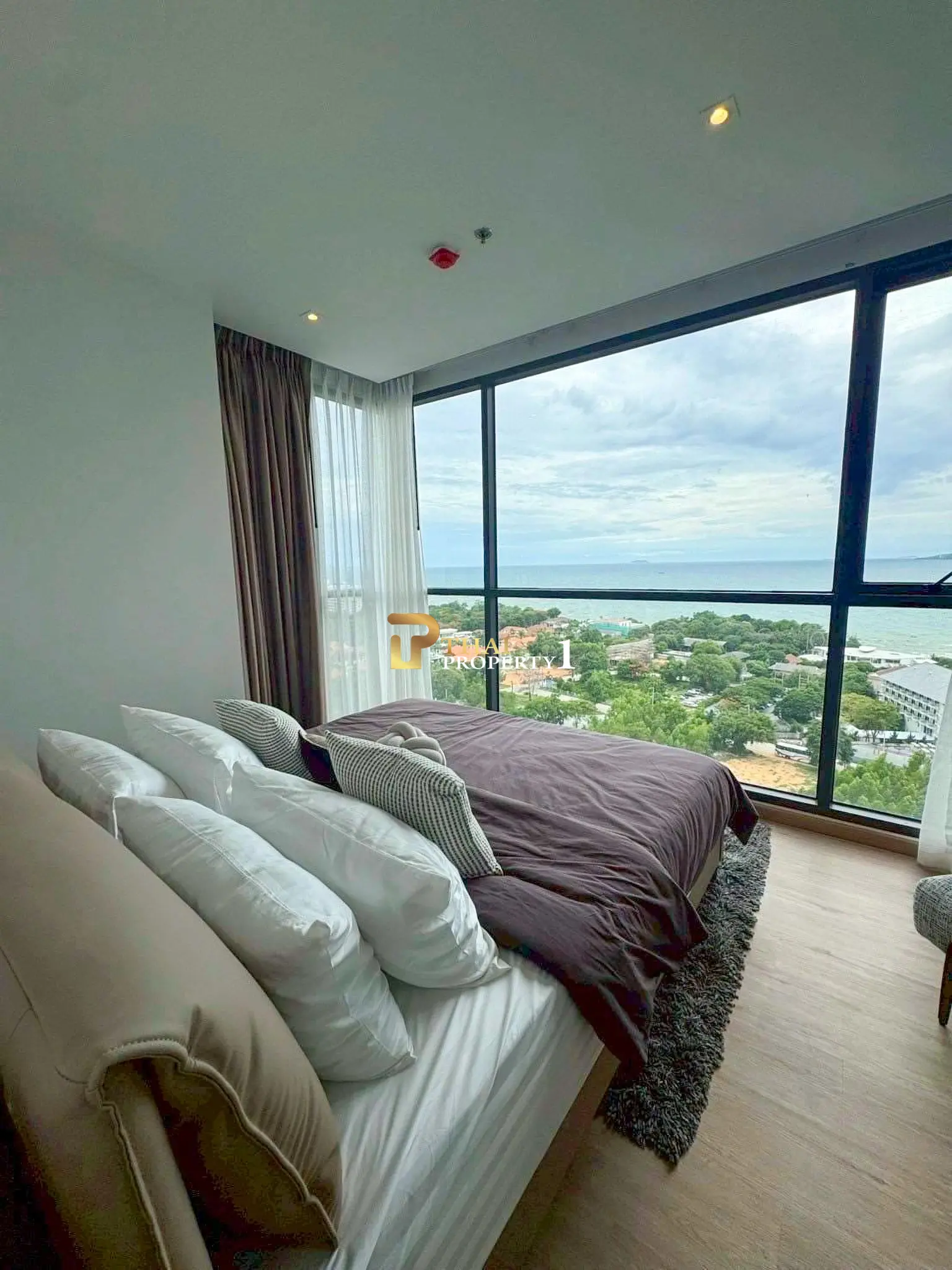 Luxury Sea View Condo on Pratumnak Hill – Andromeda Condominium Pattaya