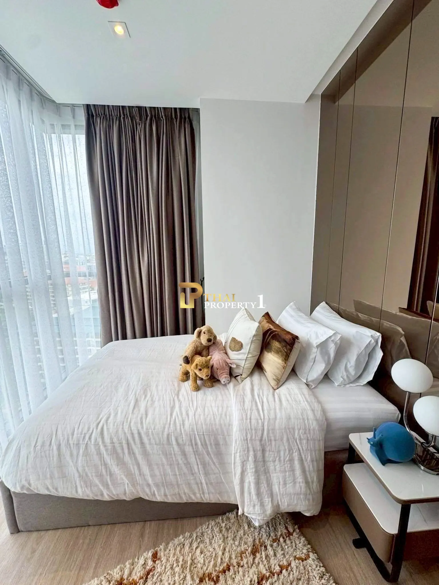 Luxury Sea View Condo on Pratumnak Hill – Andromeda Condominium Pattaya