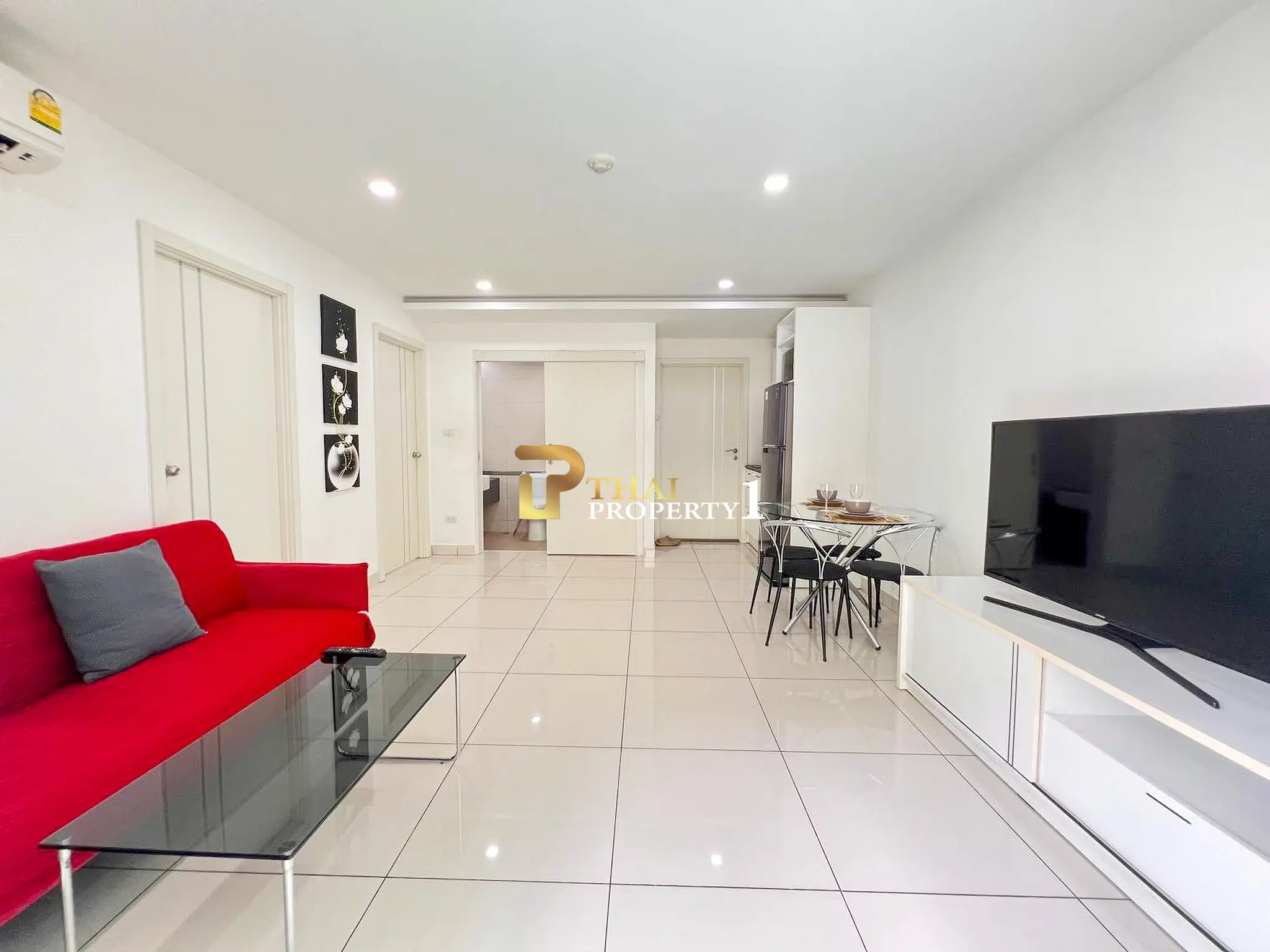 Siam Oriental Plaza Pattaya – City View Condo for Sale at Pratumnak Prime Location