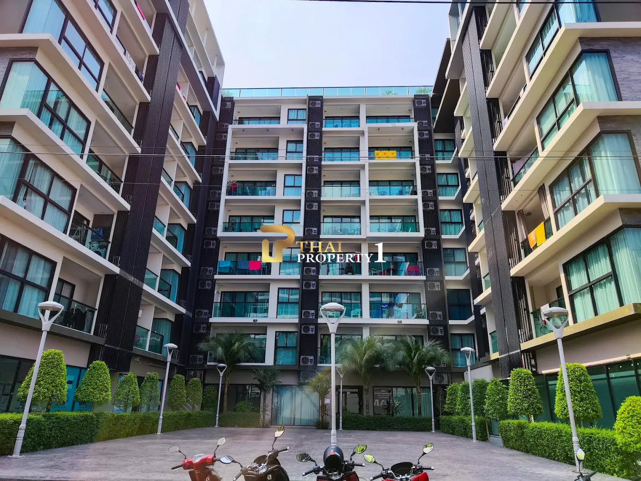 Siam Oriental Plaza Pattaya – City View Condo for Sale at Pratumnak Prime Location