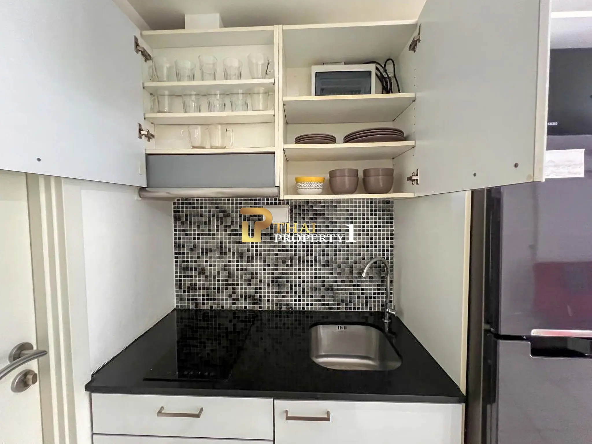 Siam Oriental Plaza Pattaya – City View Condo for Sale at Pratumnak Prime Location