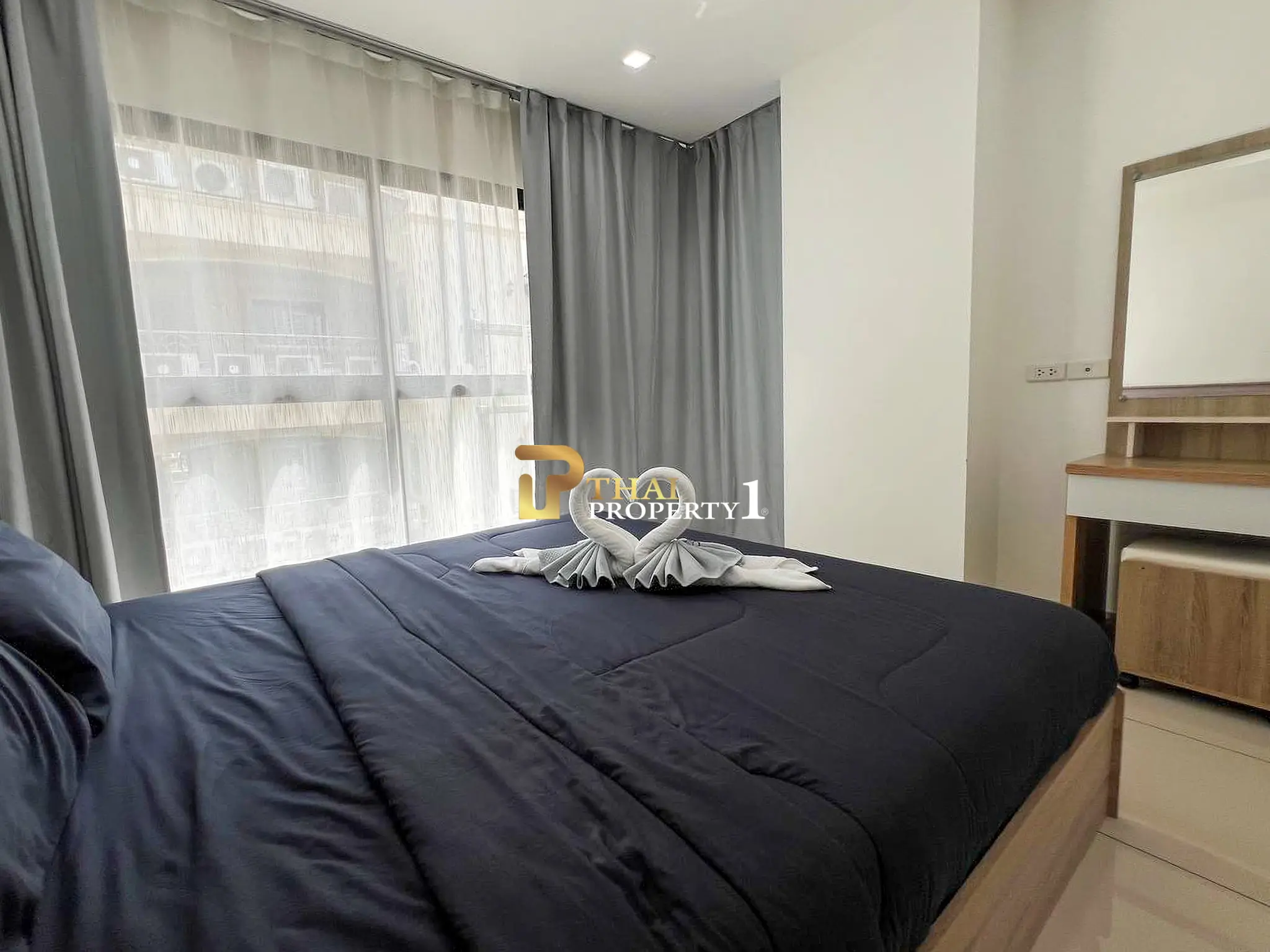 Siam Oriental Plaza Pattaya – City View Condo for Sale at Pratumnak Prime Location