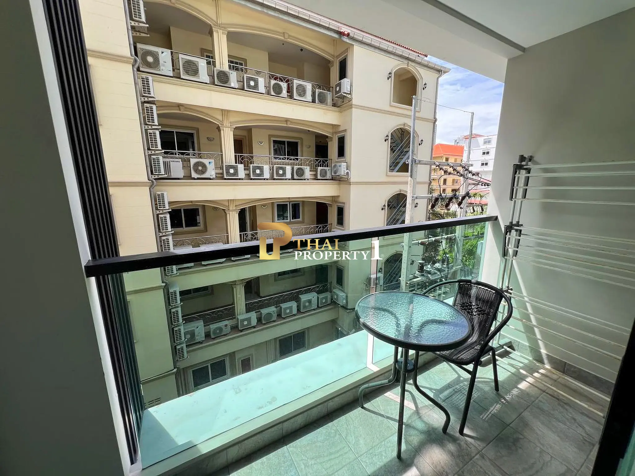 Siam Oriental Plaza Pattaya – City View Condo for Sale at Pratumnak Prime Location