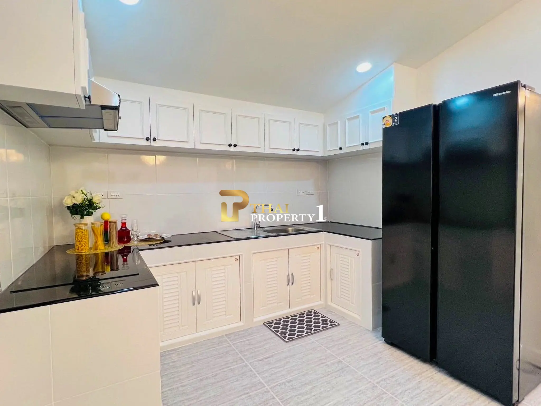 Newly Renovated Single House in Naklua – Prime Location Near the Sea, Ready to Move In