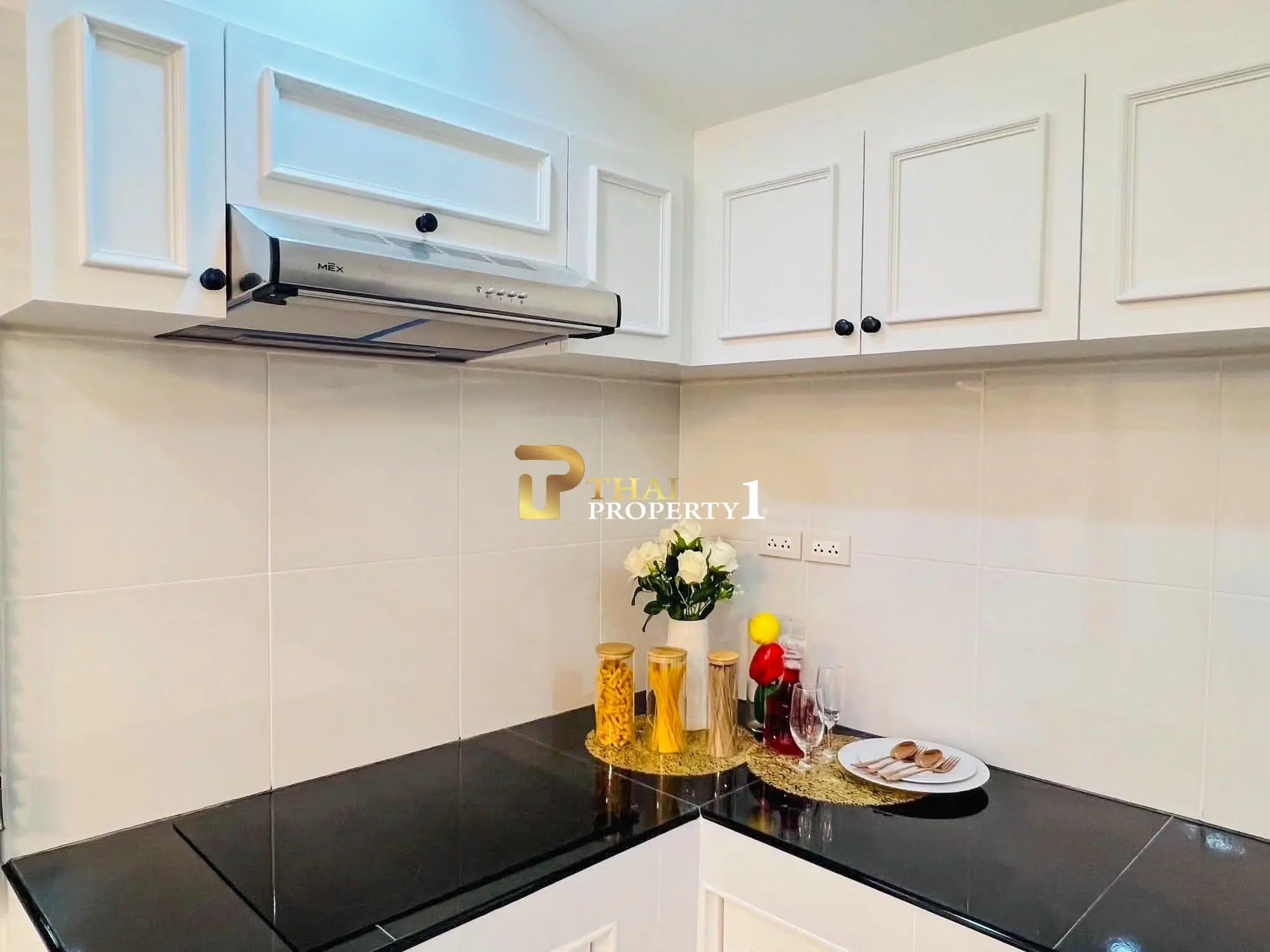 Newly Renovated Single House in Naklua – Prime Location Near the Sea, Ready to Move In