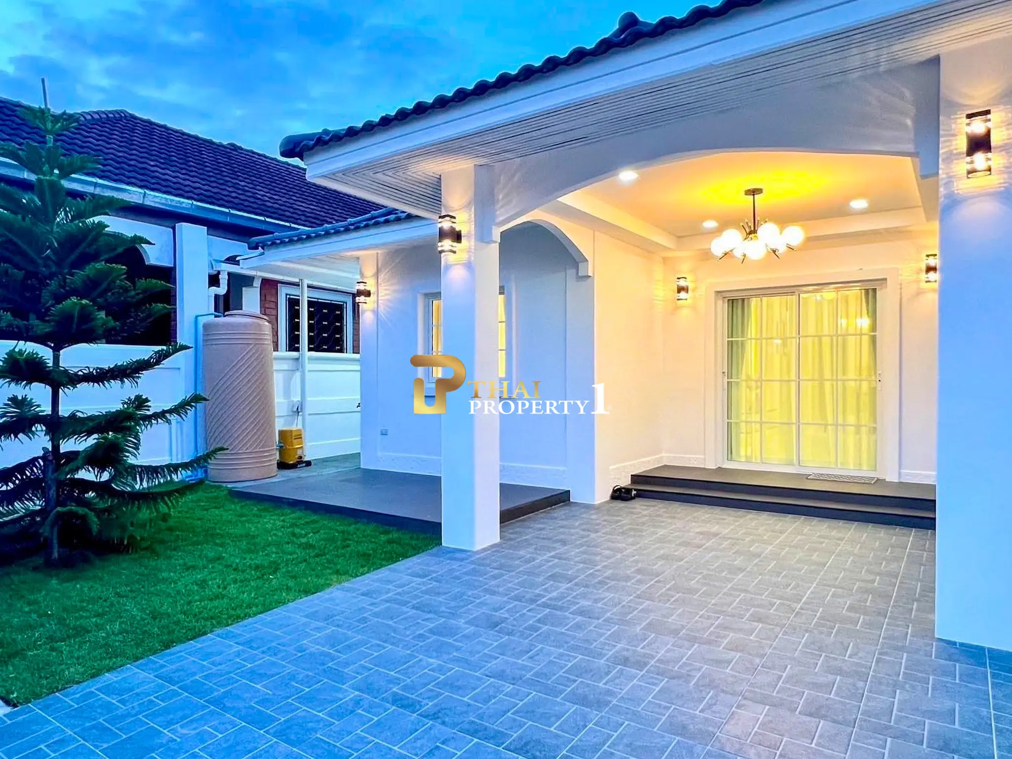 Newly Renovated Single House in Naklua – Prime Location Near the Sea, Ready to Move In