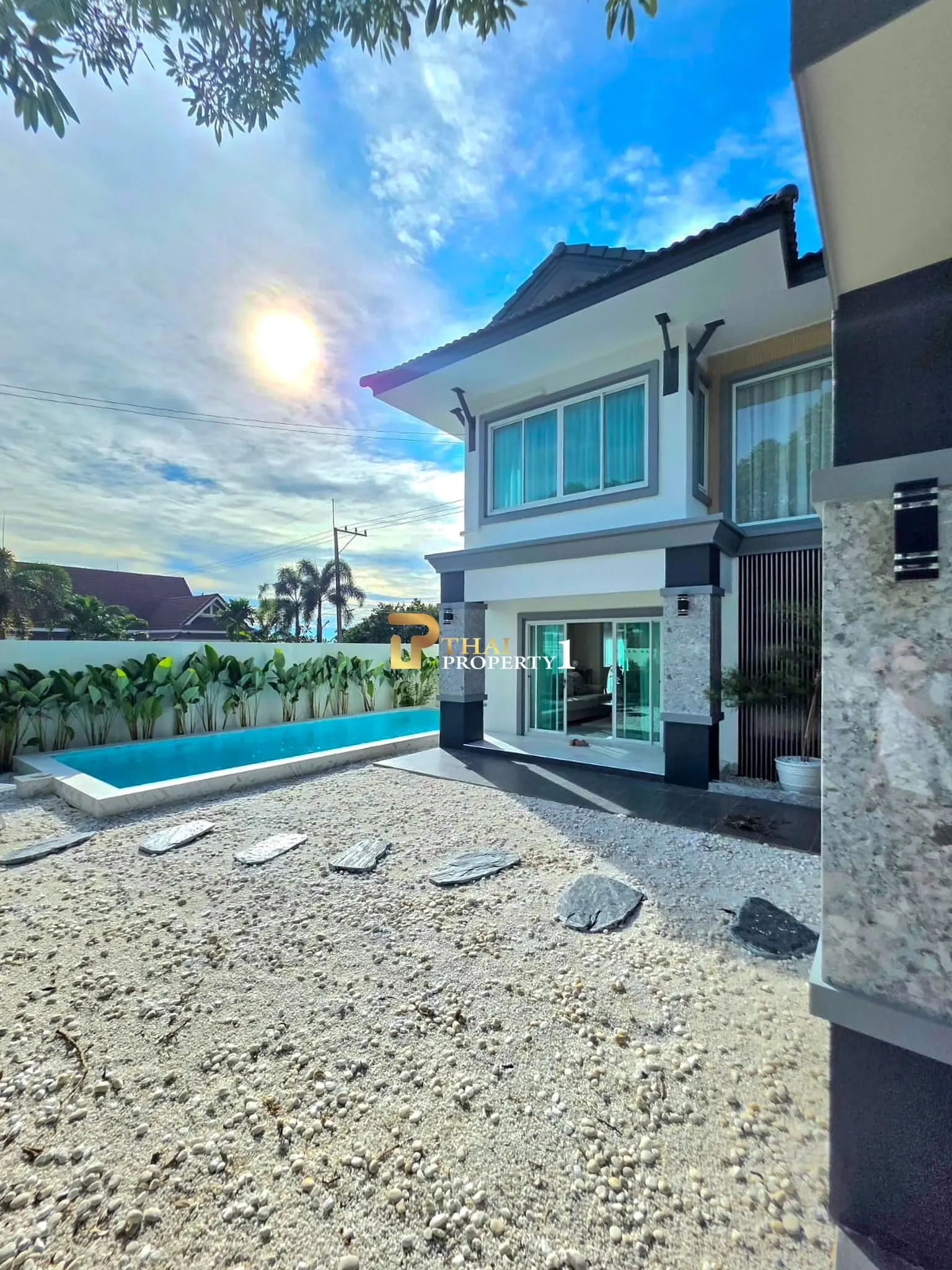 ขาย พูลวิลล่าหรู 5 ห้องนอน บรรยากาศสงบ พร้อมเข้าอยู่ – หรรษา พาราไดซ์ ฮิล พัทยา
