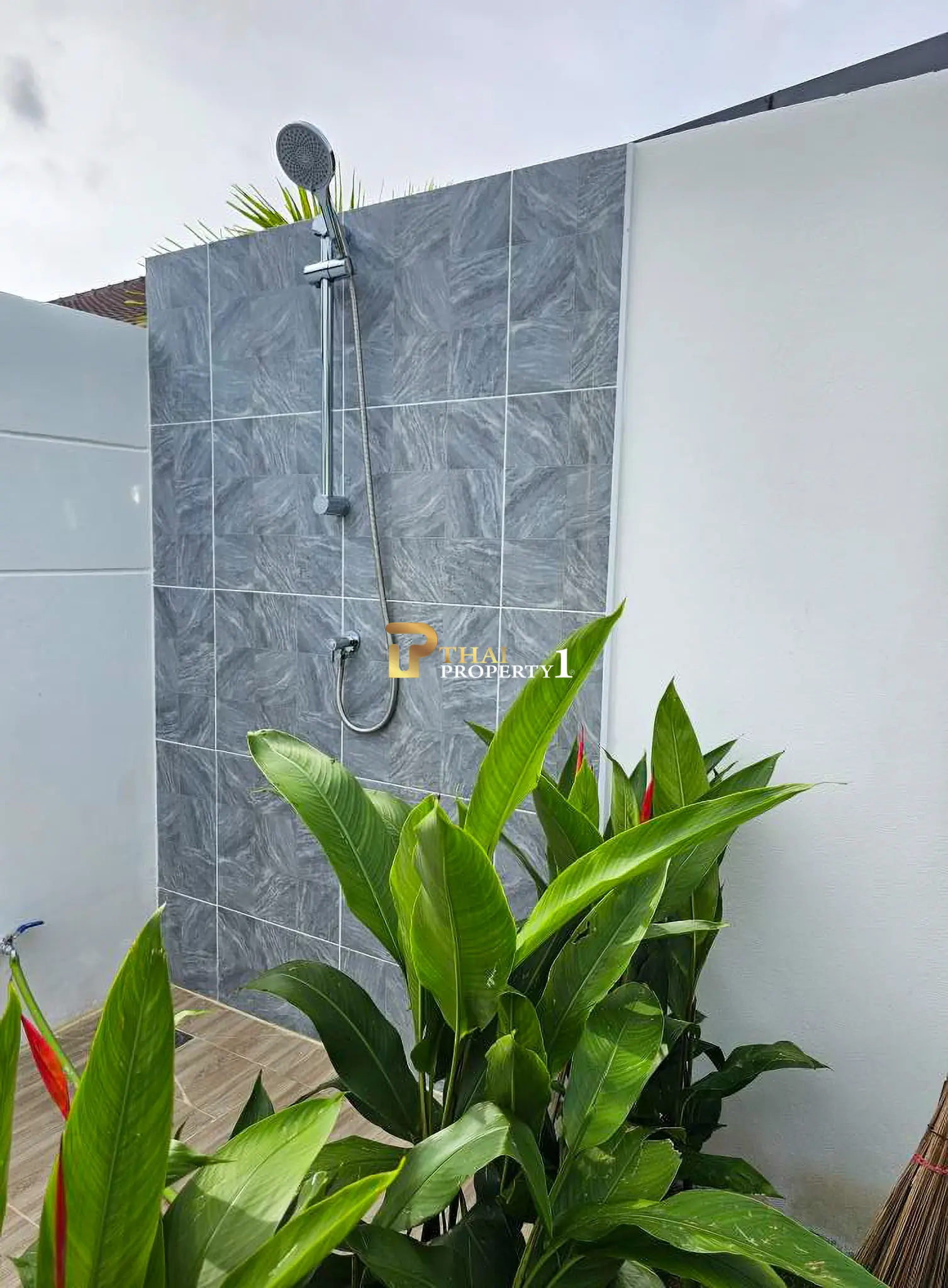 Bassengvilla til salgs – Renovert Panalee Banna Village, Huay Yai, Pattaya