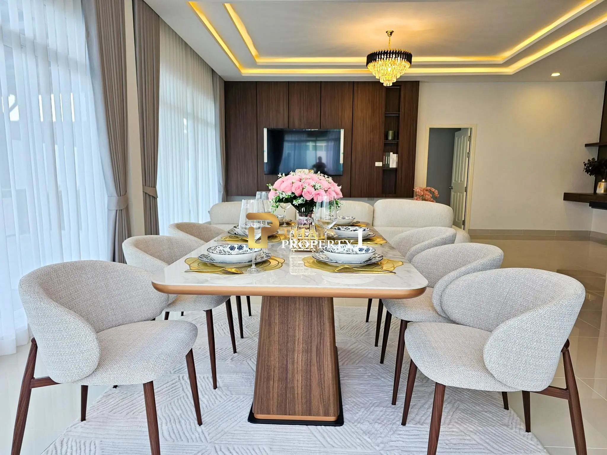 Bassengvilla til salgs – Renovert Panalee Banna Village, Huay Yai, Pattaya