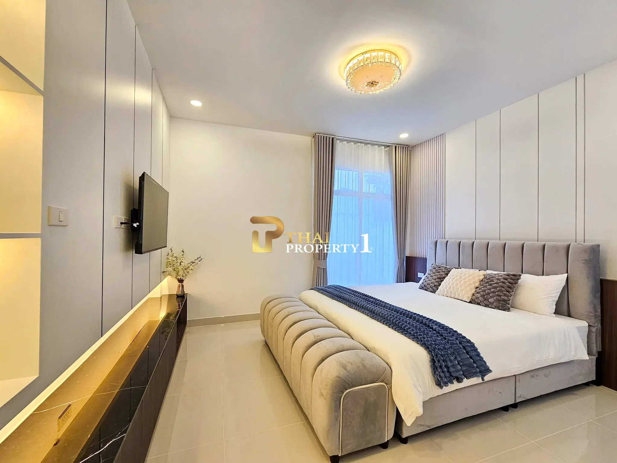 Bassengvilla til salgs – Renovert Panalee Banna Village, Huay Yai, Pattaya