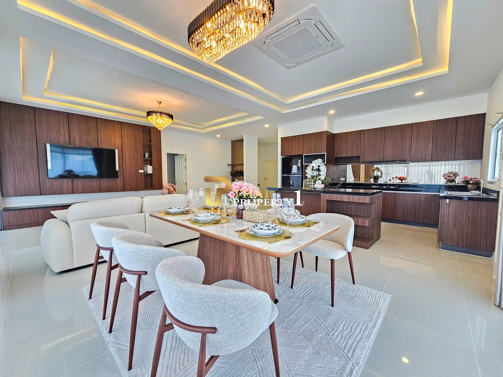 Bassengvilla til salgs – Renovert Panalee Banna Village, Huay Yai, Pattaya