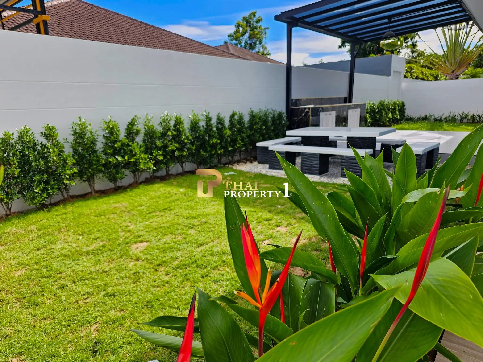 Bassengvilla til salgs – Renovert Panalee Banna Village, Huay Yai, Pattaya