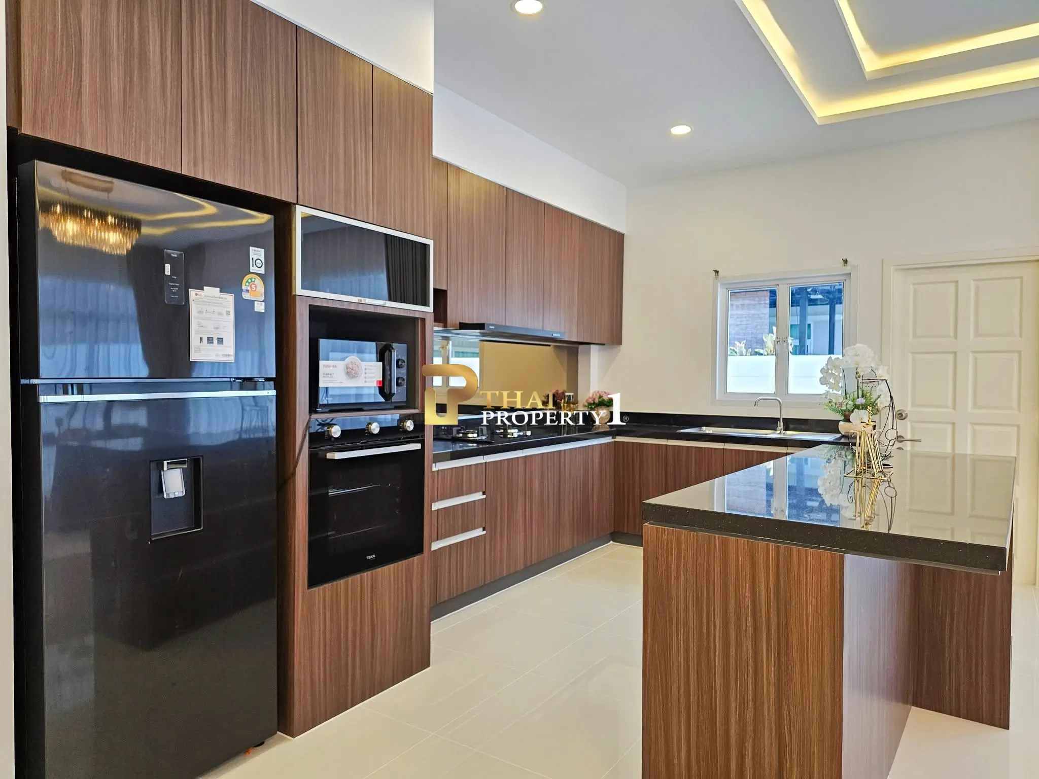 Bassengvilla til salgs – Renovert Panalee Banna Village, Huay Yai, Pattaya