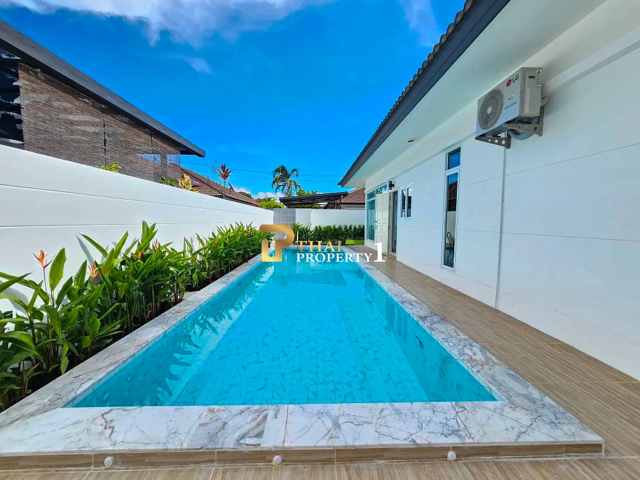 Bassengvilla til salgs – Renovert Panalee Banna Village, Huay Yai, Pattaya
