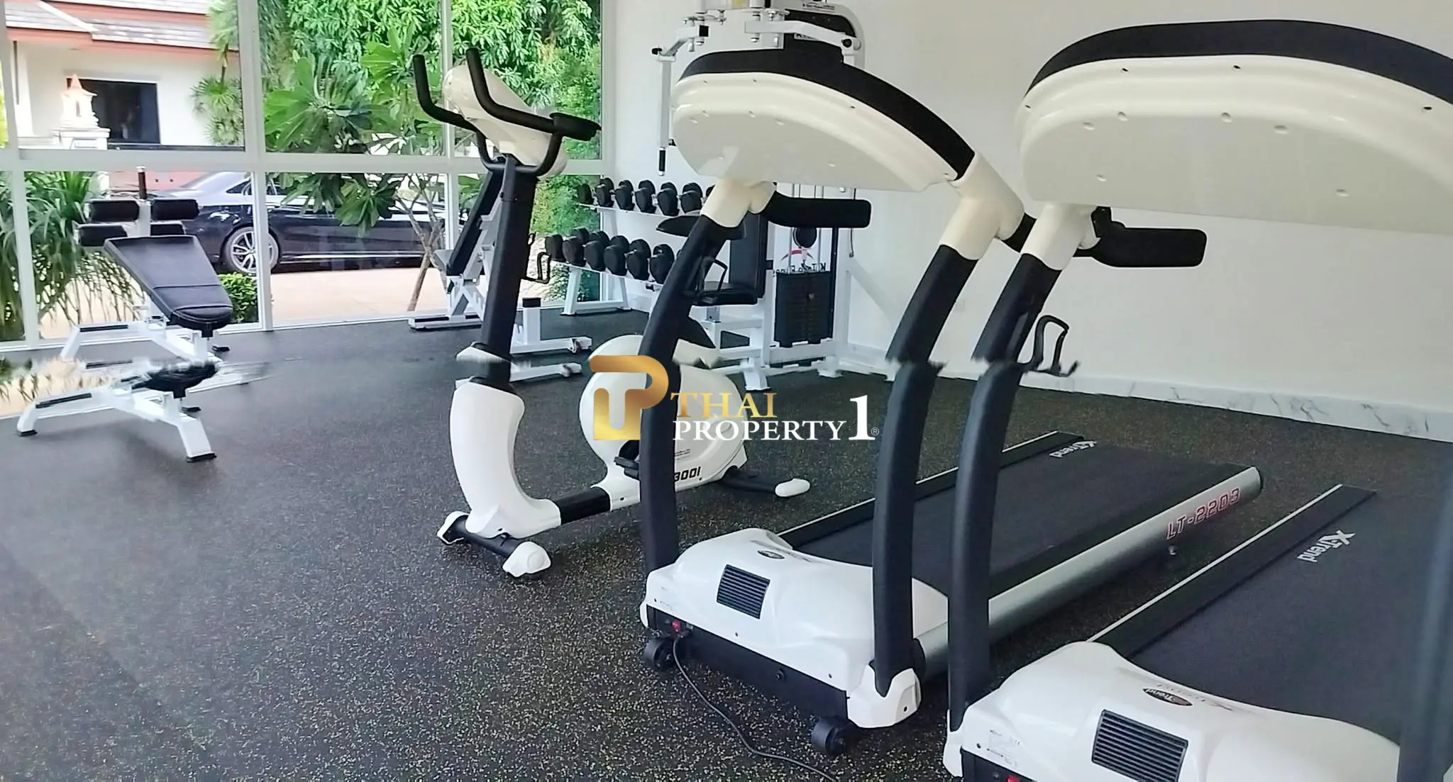 Moderne bassengvilla til salgs – Baan Dusit Garden 6, Na Jomtien, innflyttingsklar