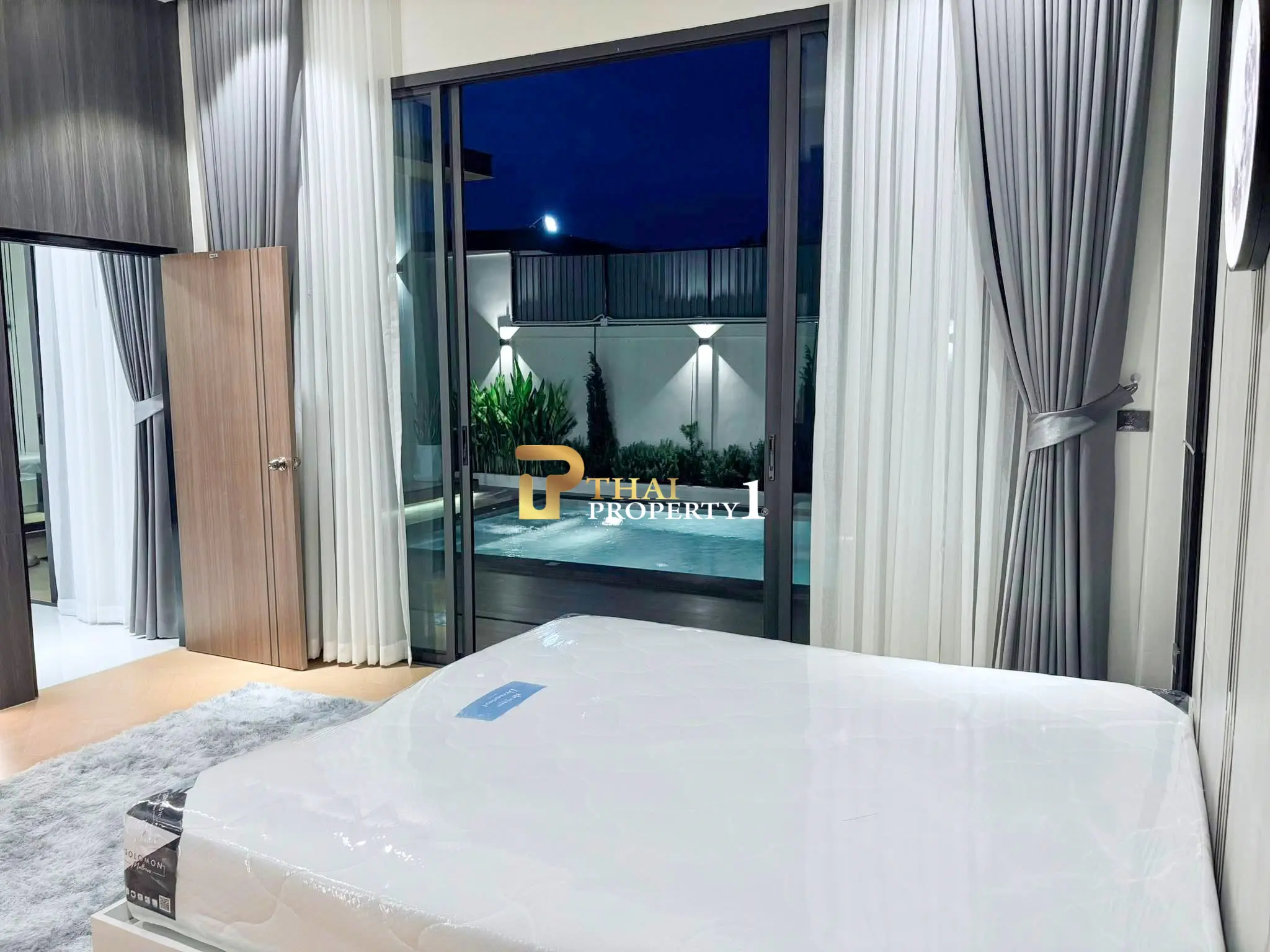 Luksuriøs moderne villa med basseng – Ny og innflytningsklar bolig nær Tara Pattana International School, Pattaya