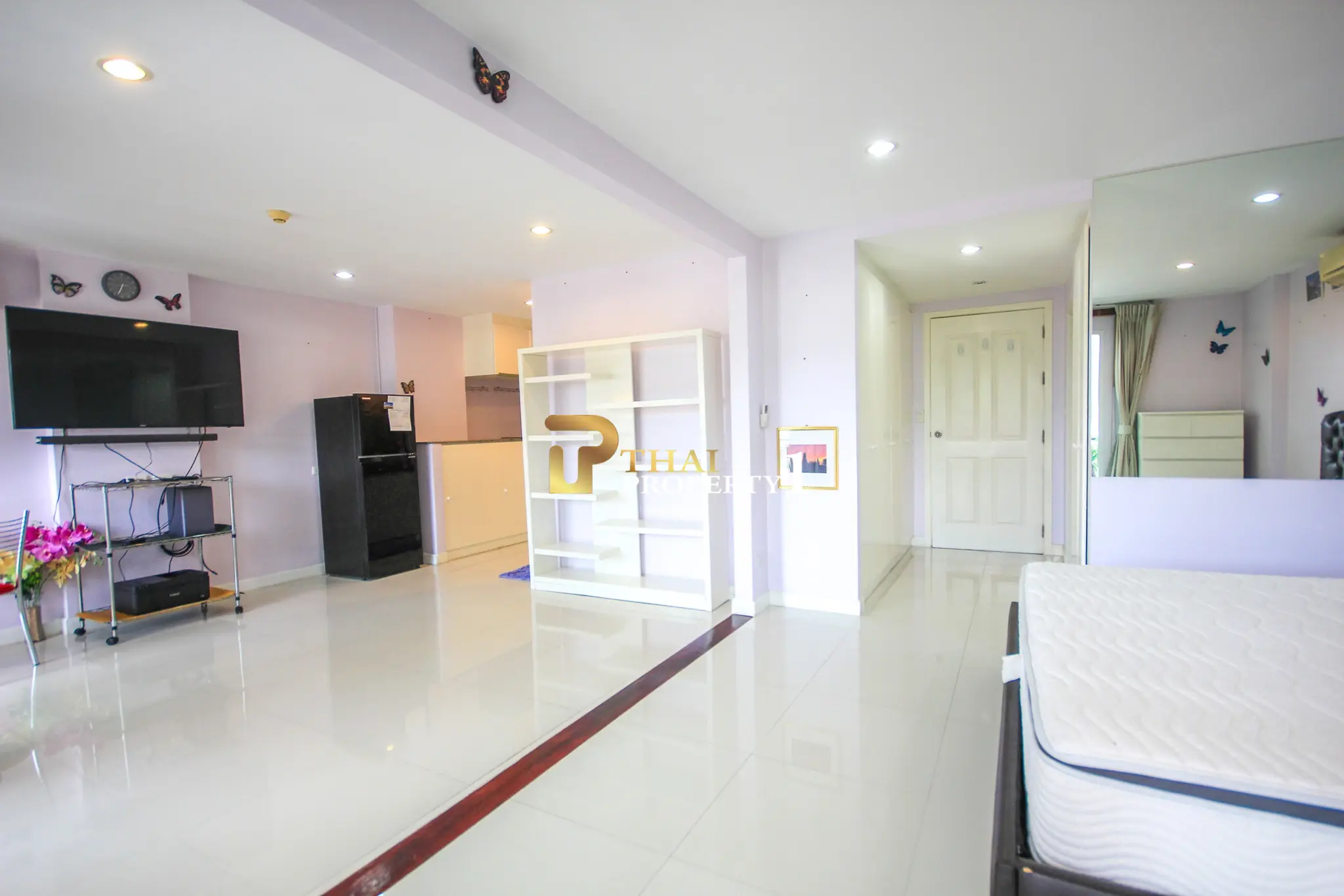 Spacious 1-Bedroom Town-center Condo with Mountain View – Tira Tiraa, Hua Hin