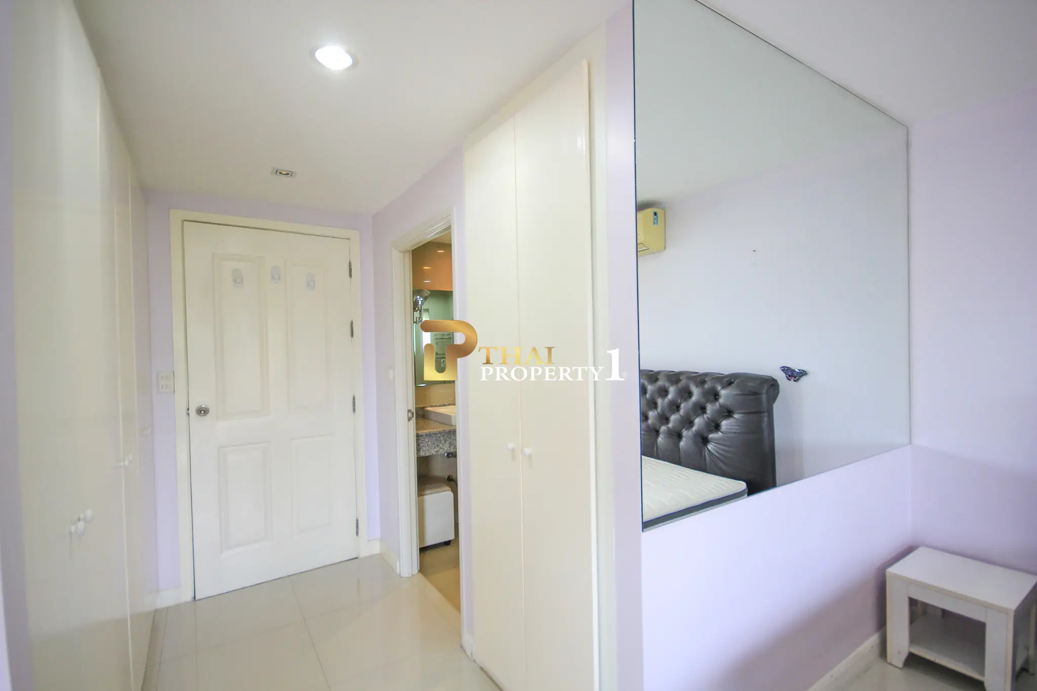 Spacious 1-Bedroom Town-center Condo with Mountain View – Tira Tiraa, Hua Hin
