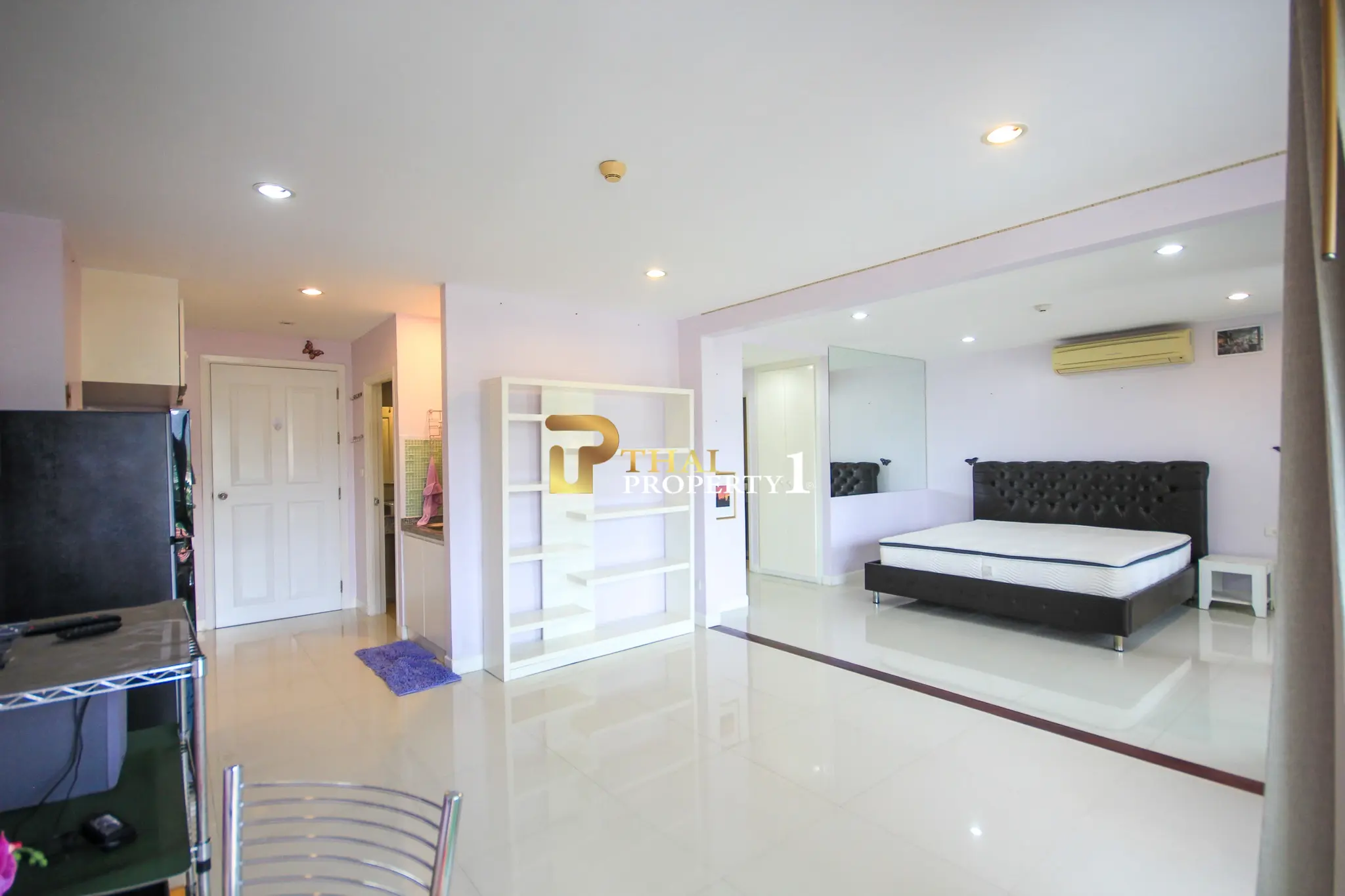 Spacious 1-Bedroom Town-center Condo with Mountain View – Tira Tiraa, Hua Hin