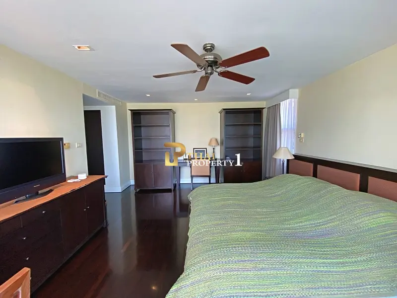 Absolute Beachfront Villa – Freehold Condo Ownership in Hua Hin