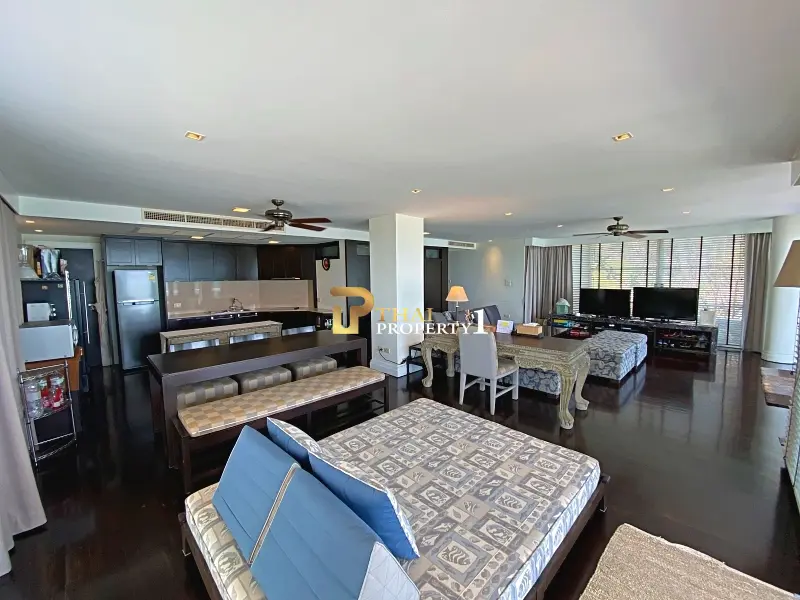 Absolute Beachfront Villa – Freehold Condo Ownership in Hua Hin