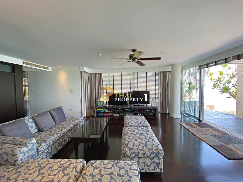 Absolute Beachfront Villa – Freehold Condo Ownership in Hua Hin