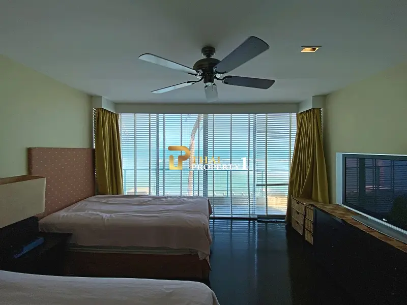 Absolute Beachfront Villa – Freehold Condo Ownership in Hua Hin