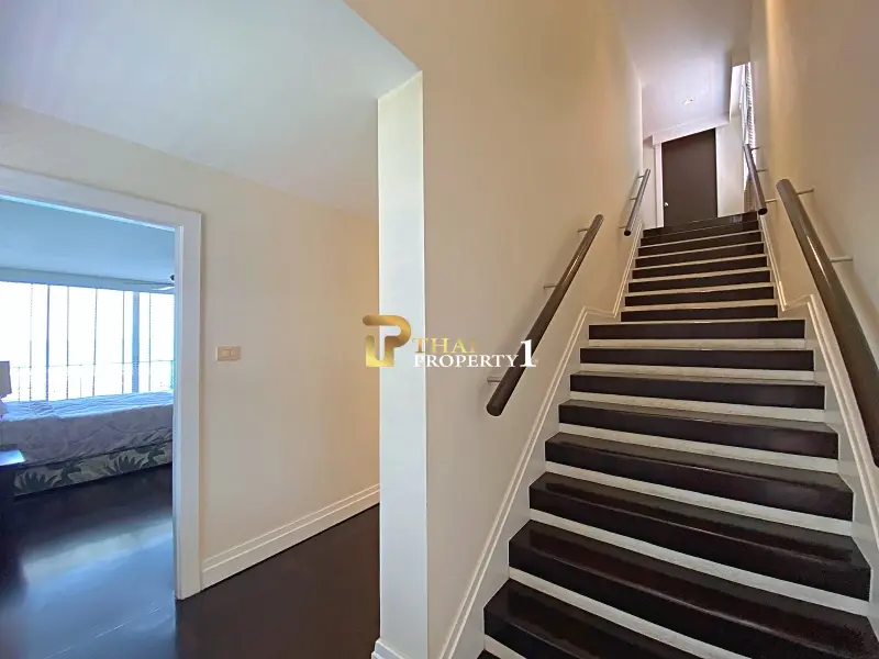 Absolute Beachfront Villa – Freehold Condo Ownership in Hua Hin