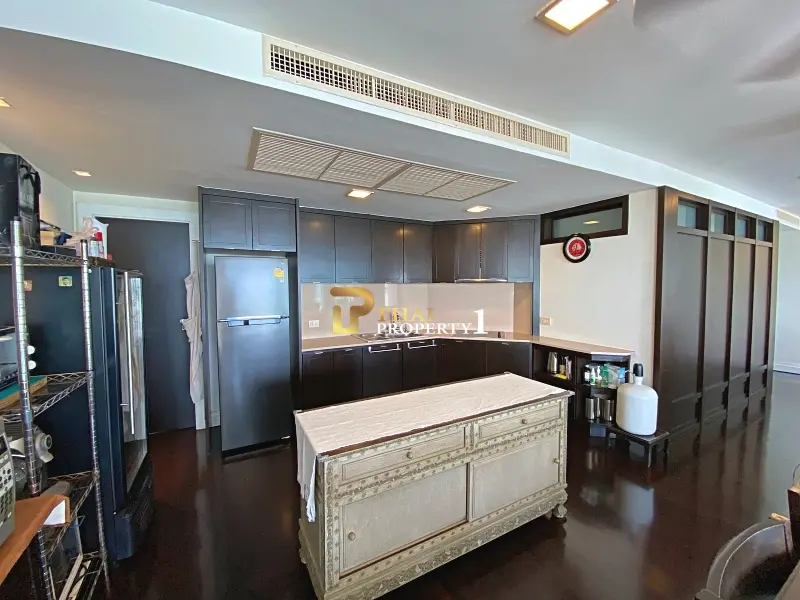 Absolute Beachfront Villa – Freehold Condo Ownership in Hua Hin