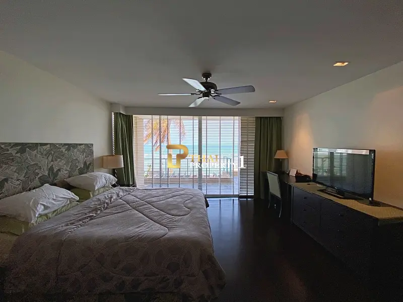Absolute Beachfront Villa – Freehold Condo Ownership in Hua Hin